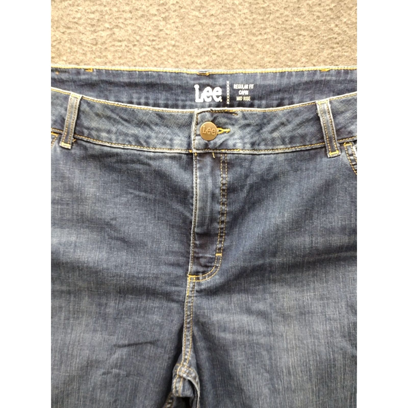 Lee Lee Women's Capri Jeans Blue Stretch Mid Rise 26W Denim Regular Fit Plus Size 5-Pocket Design Jeans Size 26" / US 2 / IT 38 - 3 Thumbnail
