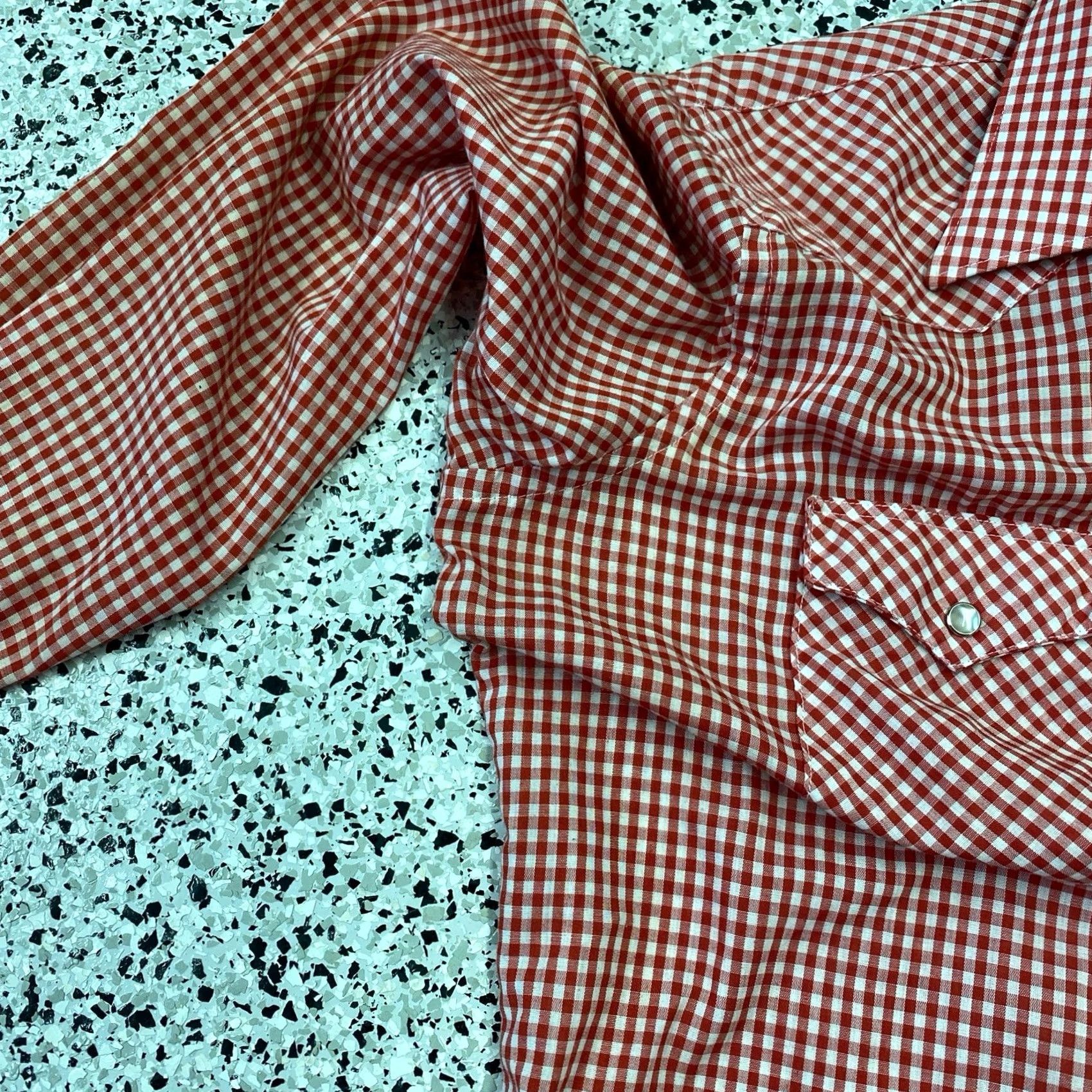Wrangler VINTAGE Wrangler Red Plaid Shirt Pearl Snap Regular Fit USA Mens 16.5/34 Button-Up Size US XL / EU 56 / 4 - 4 Thumbnail