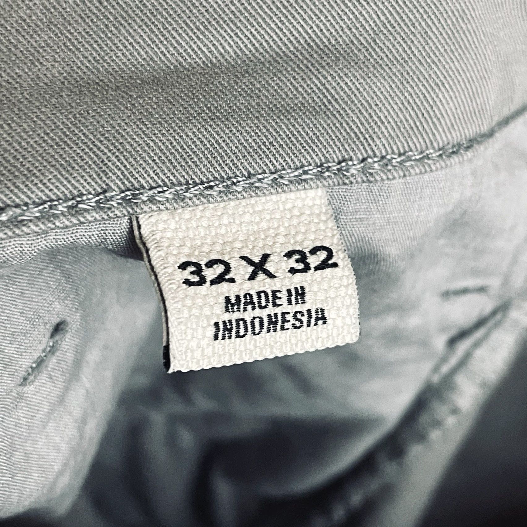 Vintage Flint & Tinder Pants Slim Fit Cotton Spandex Chino 32x32 Gray Men's Regular Straight 30 Inseam Preppy City USA Size US 32 / EU 48 - 6 Thumbnail