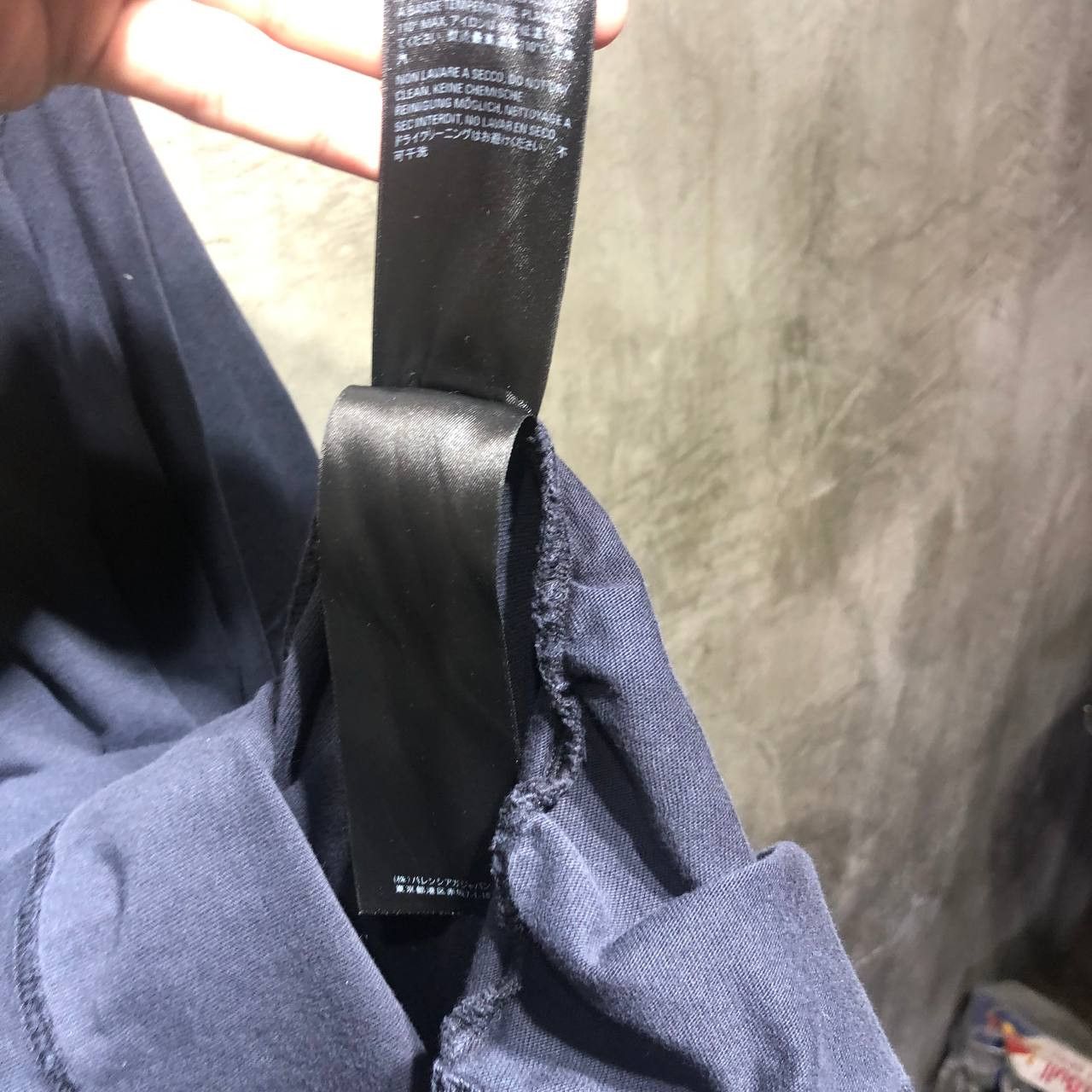 Balenciaga Balenciaga FBI Cracked tee Size US M / EU 48-50 / 2 - 14 Thumbnail