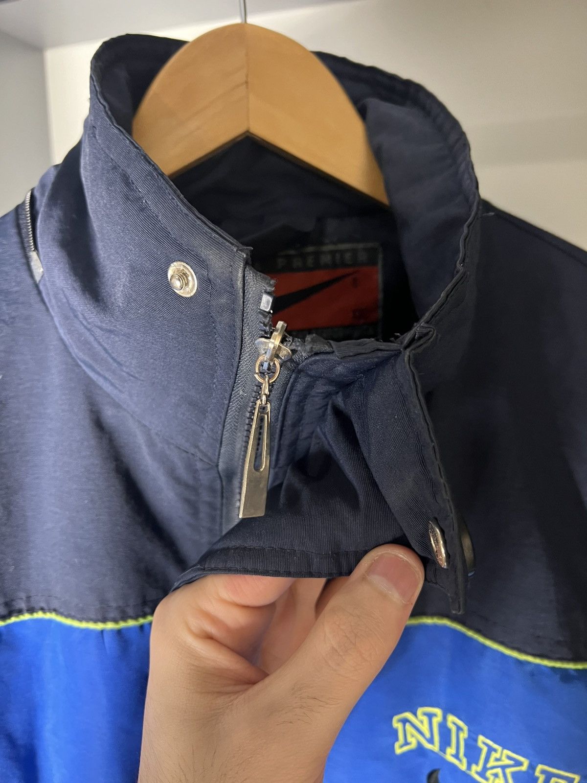 Vintage VERY RARE NIKE BIG LOGO SWOOSH RETRO JACKET INTER MILAN SOCCER JERSEY Y2K 90s Size US XXL / EU 58 / 5 - 18 Thumbnail