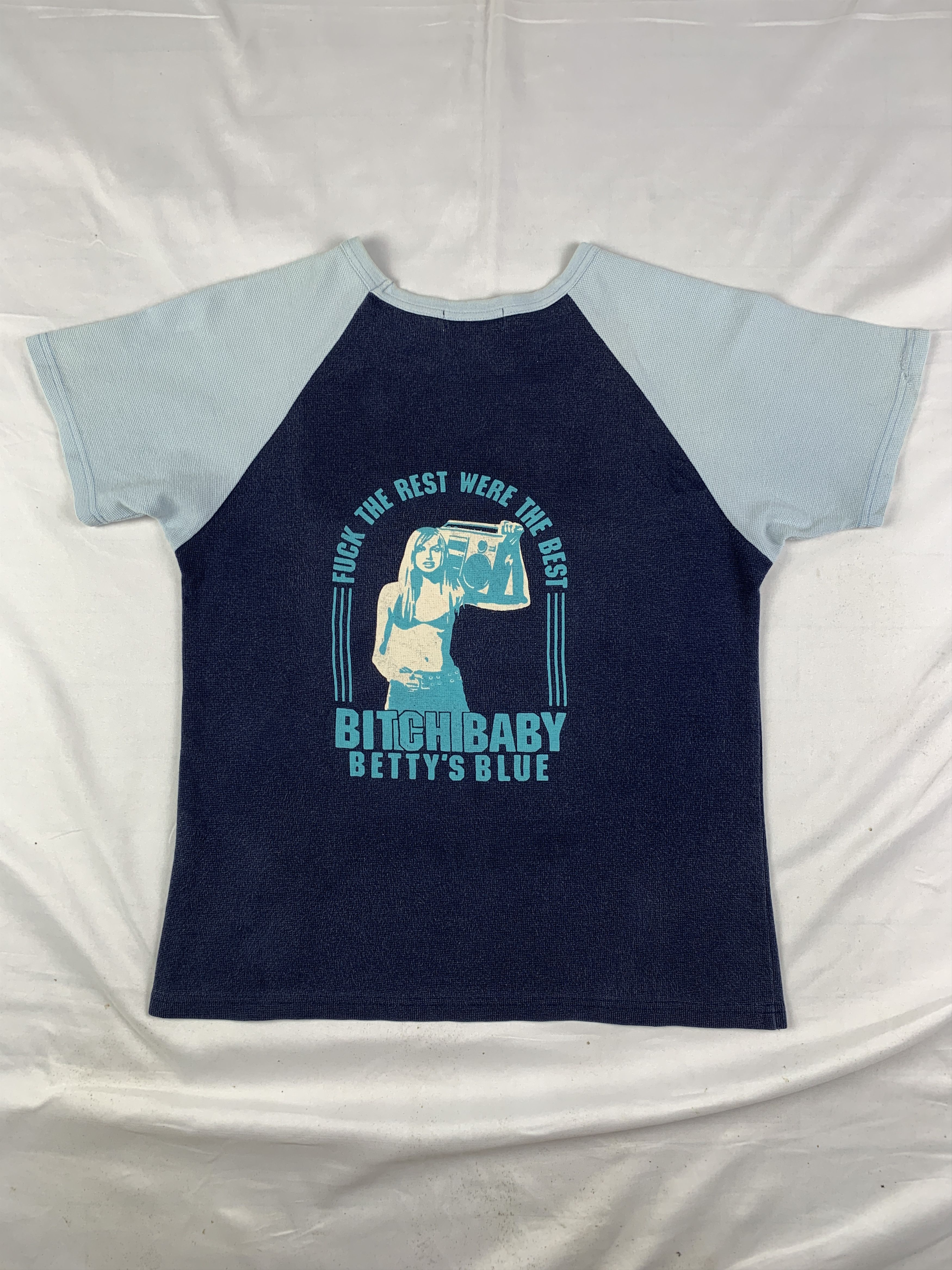 Japanese Brand 2000s Betty Blue Girl Graphic Tee (S) Size S / US 4 / IT 40 - 1 Thumbnail