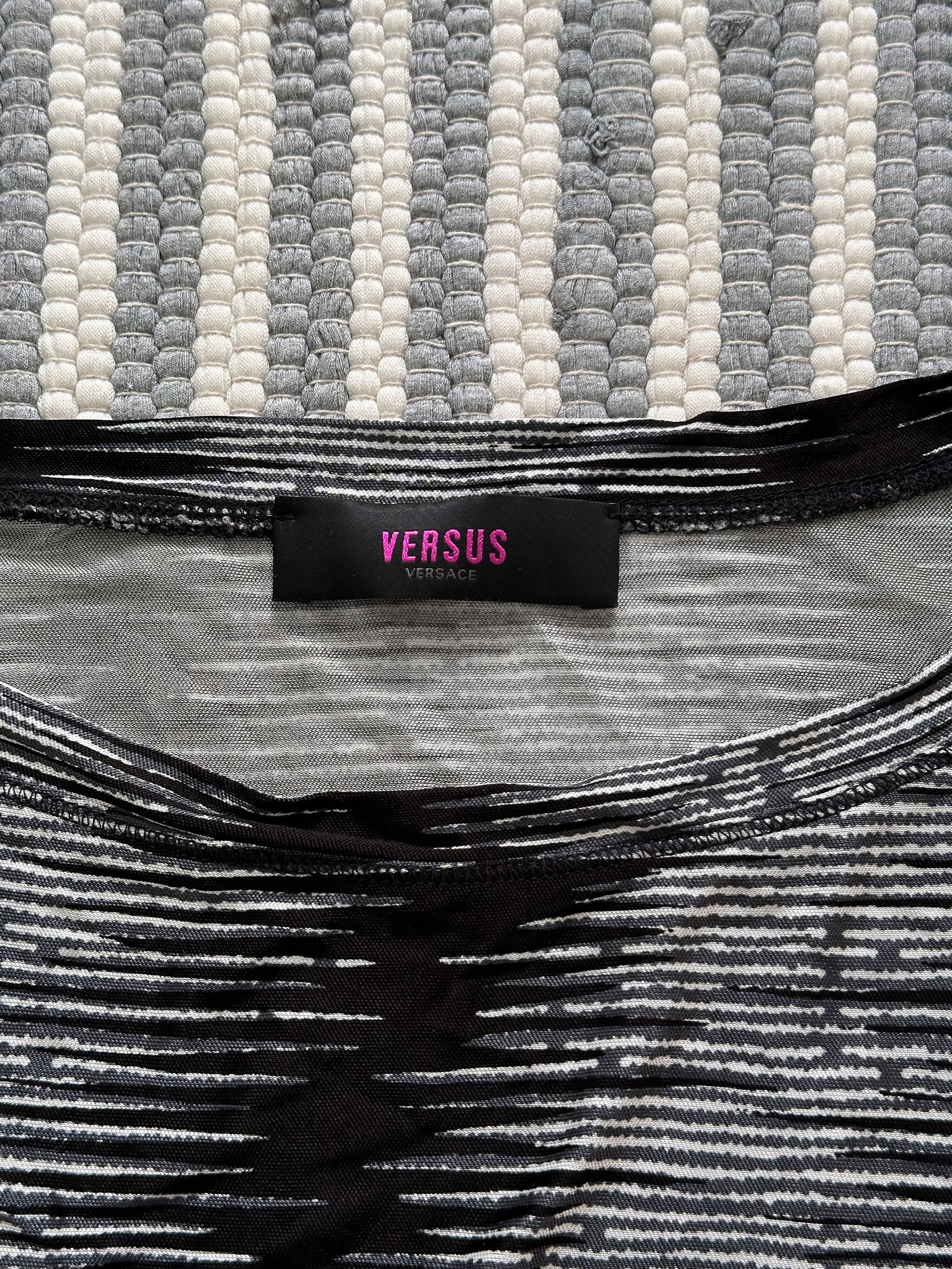 Versace Versus Versace Viscose Blouse Size M / US 6-8 / IT 42-44 - 8 Thumbnail