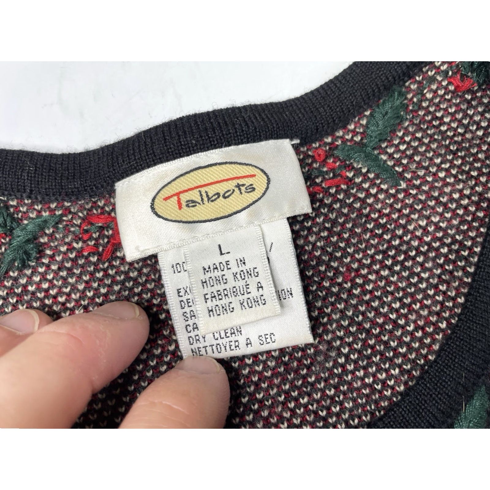 Talbots Talbots Cardigan Sweater L Red Christmas Plaid Holly Argyle Wool Tartan 100% Merino Womens Mens? (note: must not add info). Size L / US 10 / IT 46 - 2 Thumbnail