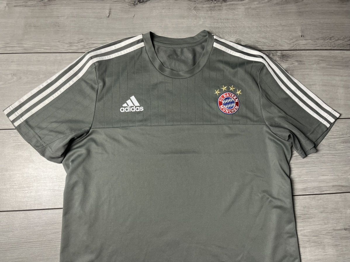 Adidas Adidas Bayern Munich Away Jersey 2015/16 size XLarge Size US XL / EU 56 / 4 - 3 Thumbnail