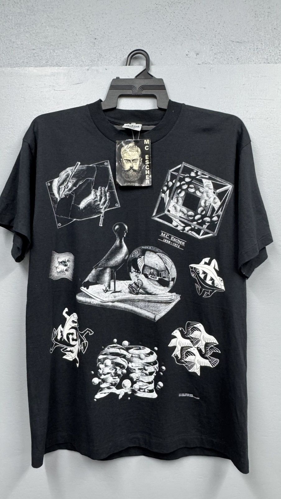Vintage Vintage M.C. Escher tee Size US XL / EU 56 / 4 - 1 Thumbnail