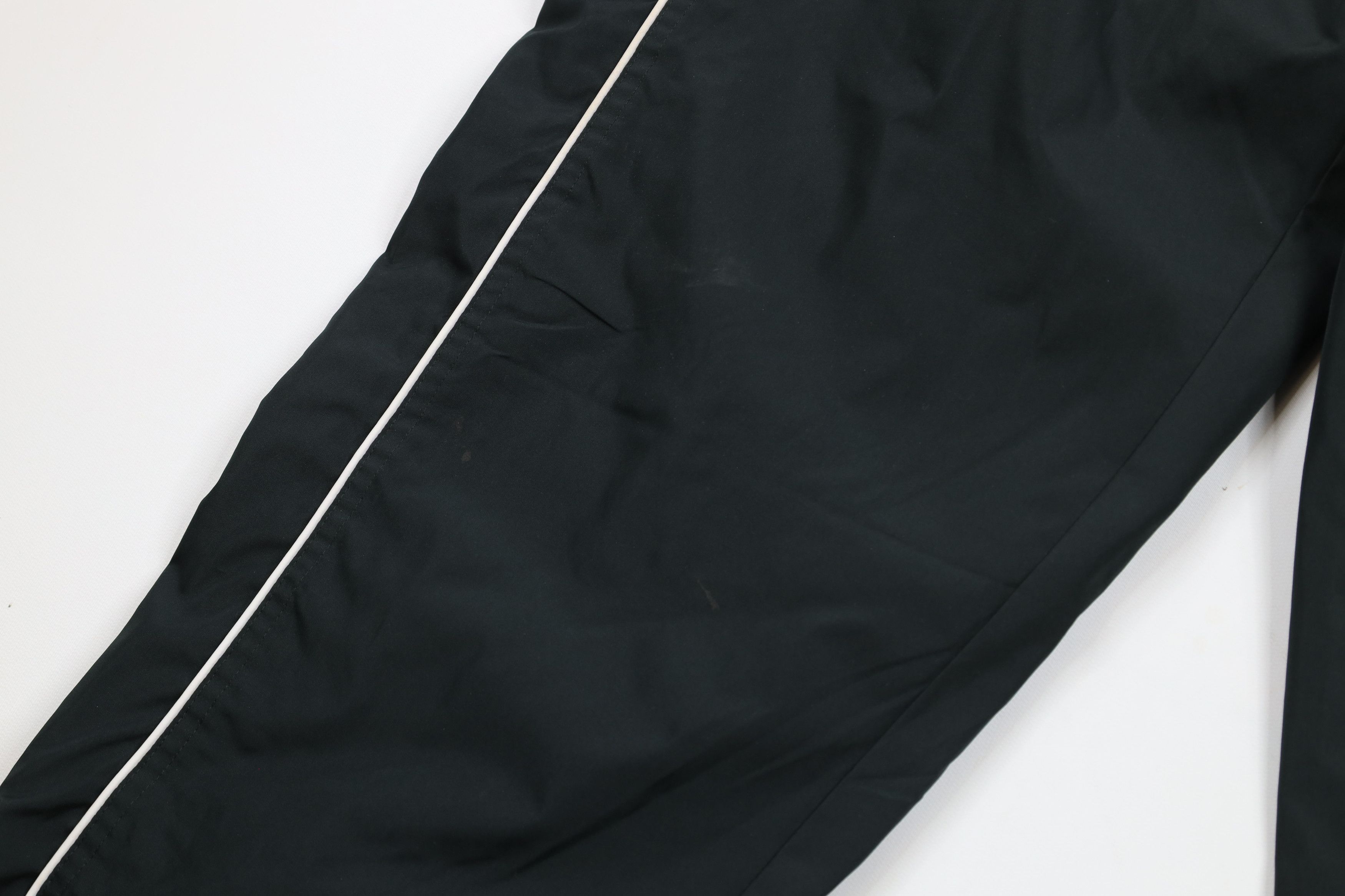 Reebok × Vintage Vintage Reebok Lined 2 Piece Windbreaker Track Suit Size US 34 / EU 50 - 15 Thumbnail