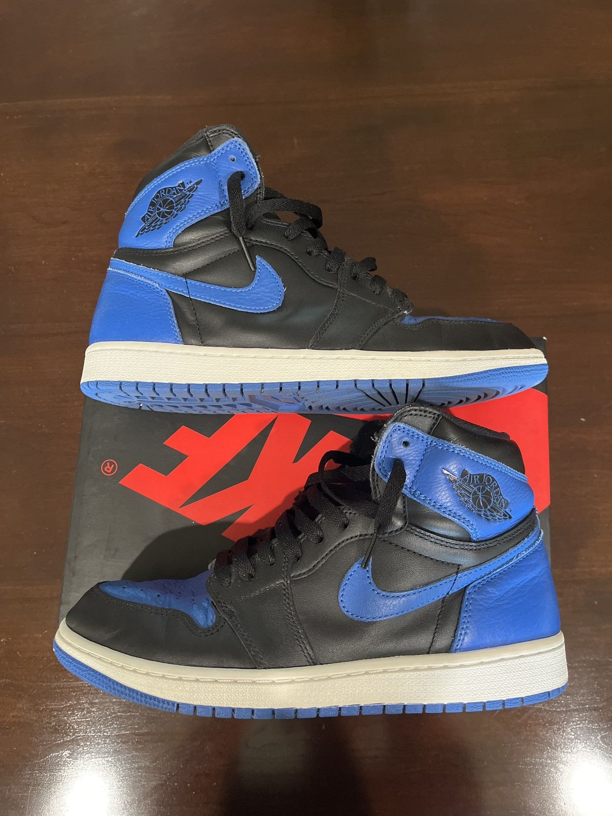Jordan Brand × Nike Nike Air Jordan Retro 1 High OG Royal 2017 Size US 9.5 / EU 42-43 - 1 Thumbnail