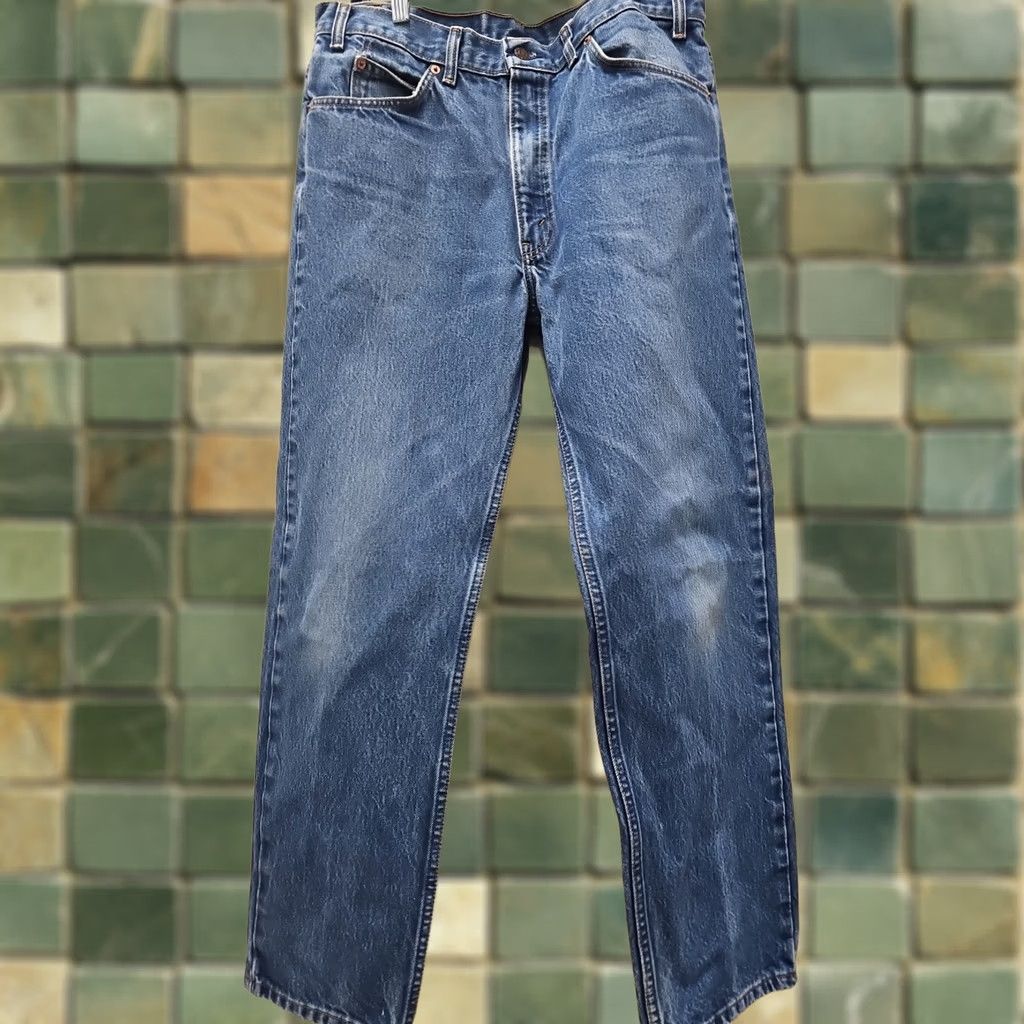 Levi's VINTAGE Levi's 505 Jeans Men 34x29 Blue Denim Regular Fit Straight 90s Mens Worldwide Size US 34 / EU 50 - 1 Thumbnail
