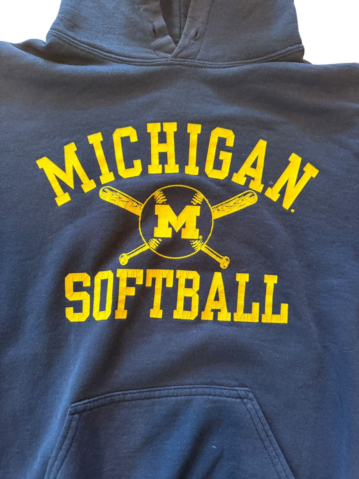 Gildan Michigan softball Vintage hoodie Size M / US 6-8 / IT 42-44 - 2 Thumbnail
