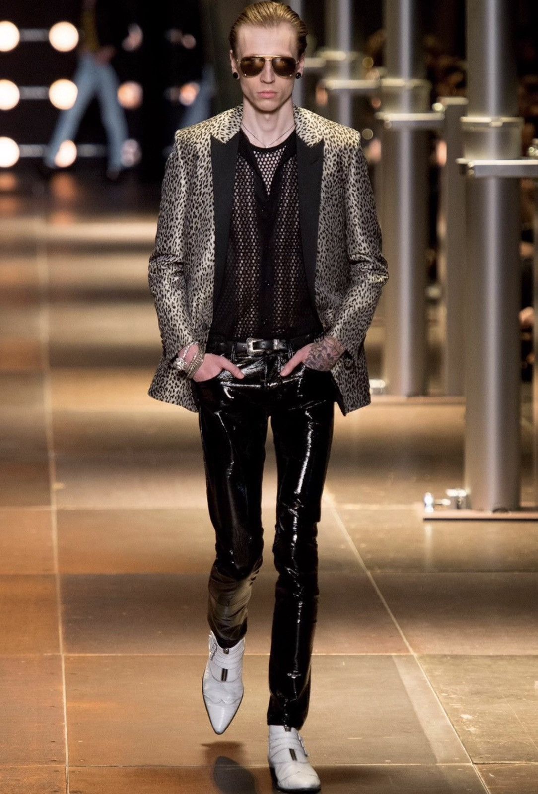Saint Laurent Paris Saint Laurent 14SS Satin Peak Lapel Blazer Size US XS / EU 42 / 0 - 9 Thumbnail