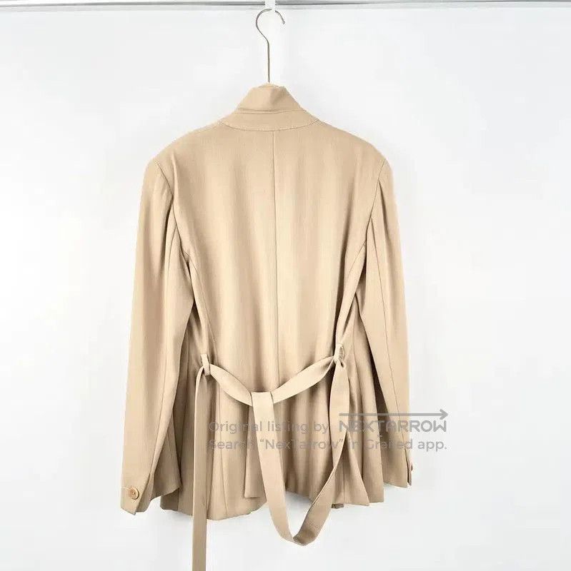 Max Mara MaxMara Casual Beige Women's Jacket for Spring . Size M / US 6-8 / IT 42-44 - 2 Thumbnail