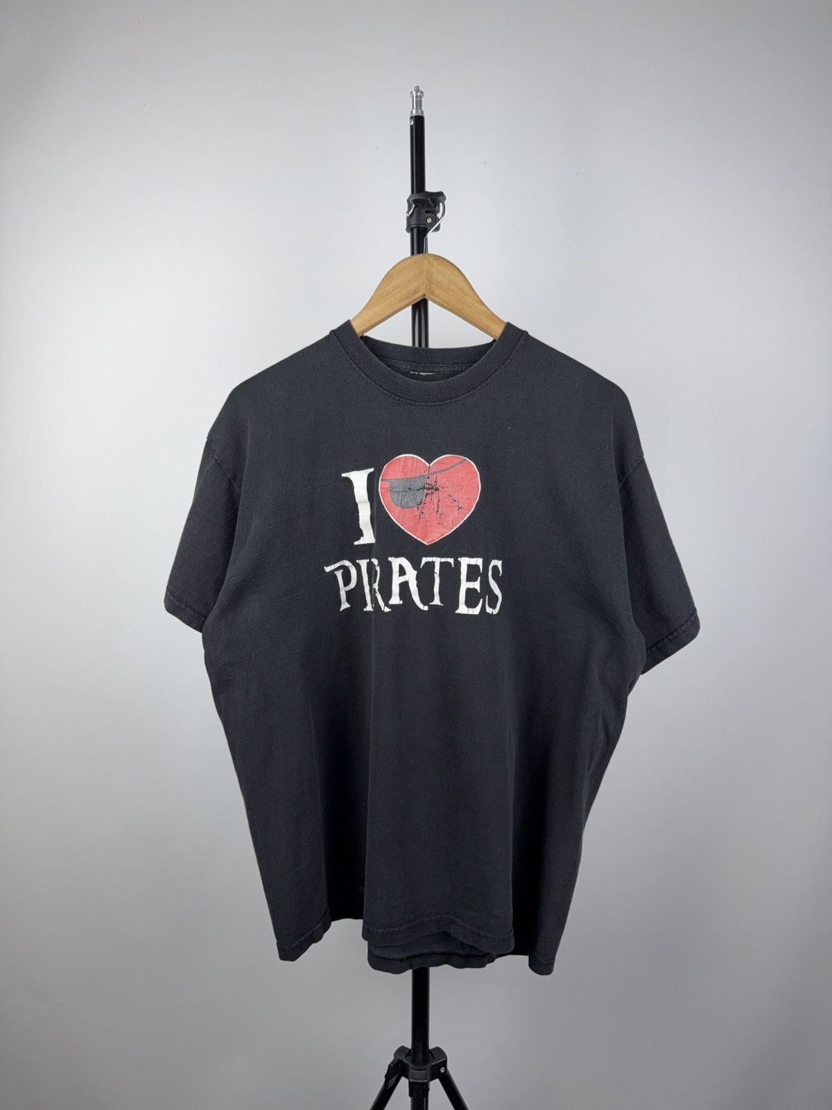 Japanese Brand × Vintage ☠️ Vintage 90s I Love Pirates Skull double sided Tee T shirt Size US M / EU 48-50 / 2 - 1 Thumbnail