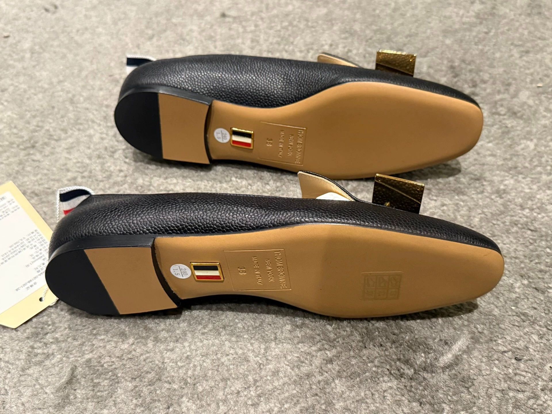 Thom Browne Thom Browne Women's 38 Three-Tone Toe Leather Slip-On Flats Size US 7.5 / IT 37.5 - 5 Thumbnail