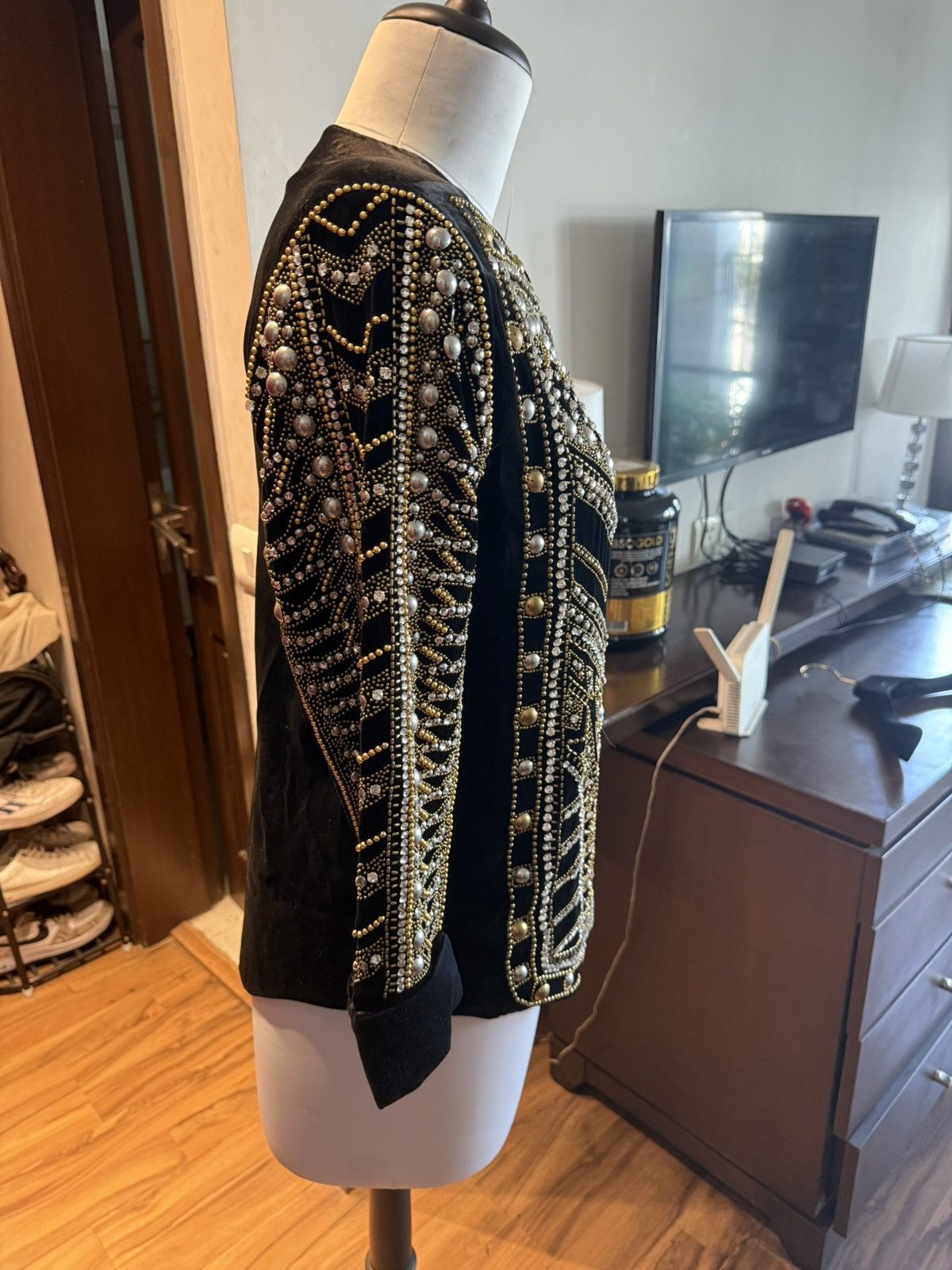 Balmain H&M Balmain Velvet Pearl Beaded Jacket Brand New Size M / US 6-8 / IT 42-44 - 3 Thumbnail