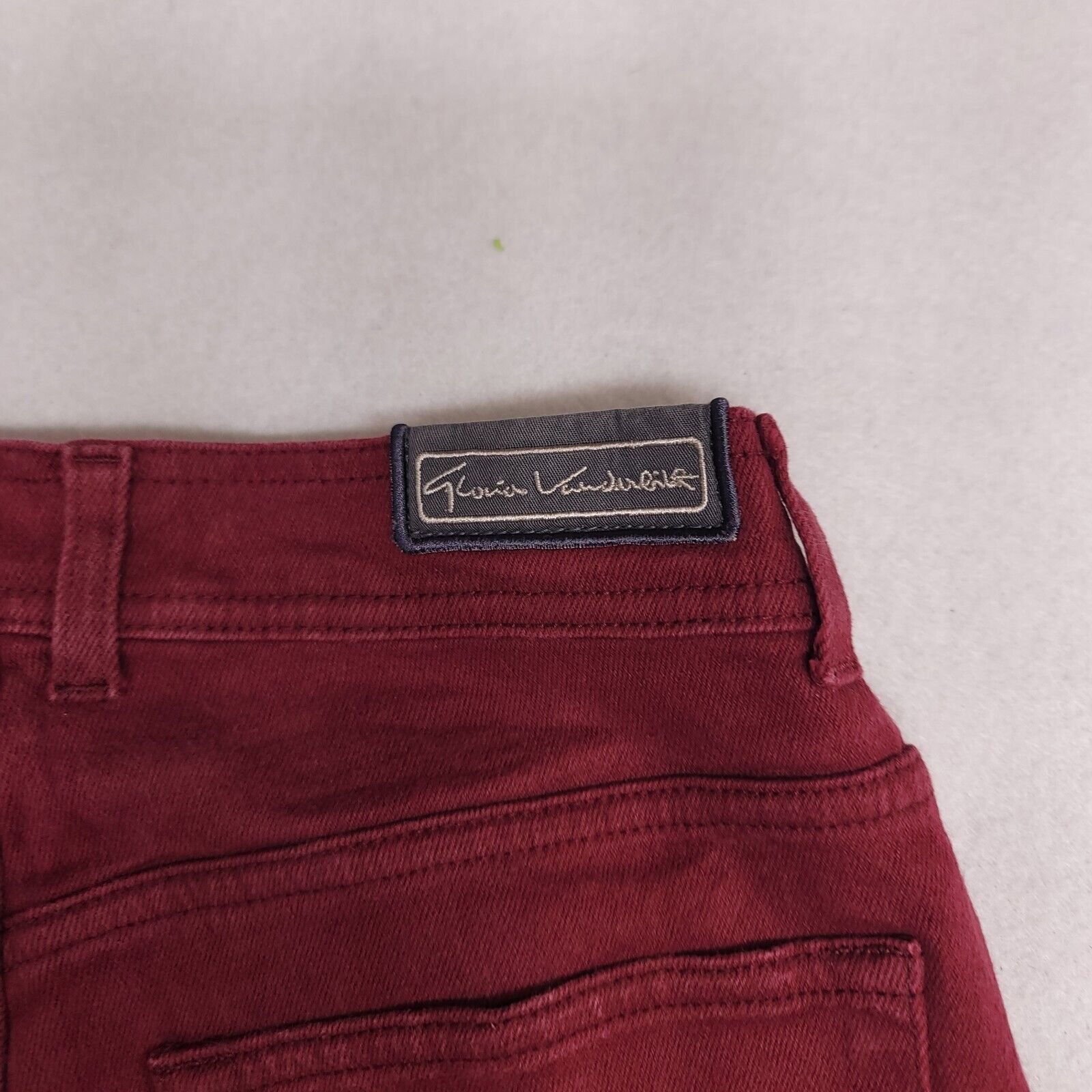 Gloria Vanderbilt Gloria Vanderbilt Button Denim Jeans Womens Size 10P Maroon Size 26" / US 2 / IT 38 - 3 Thumbnail
