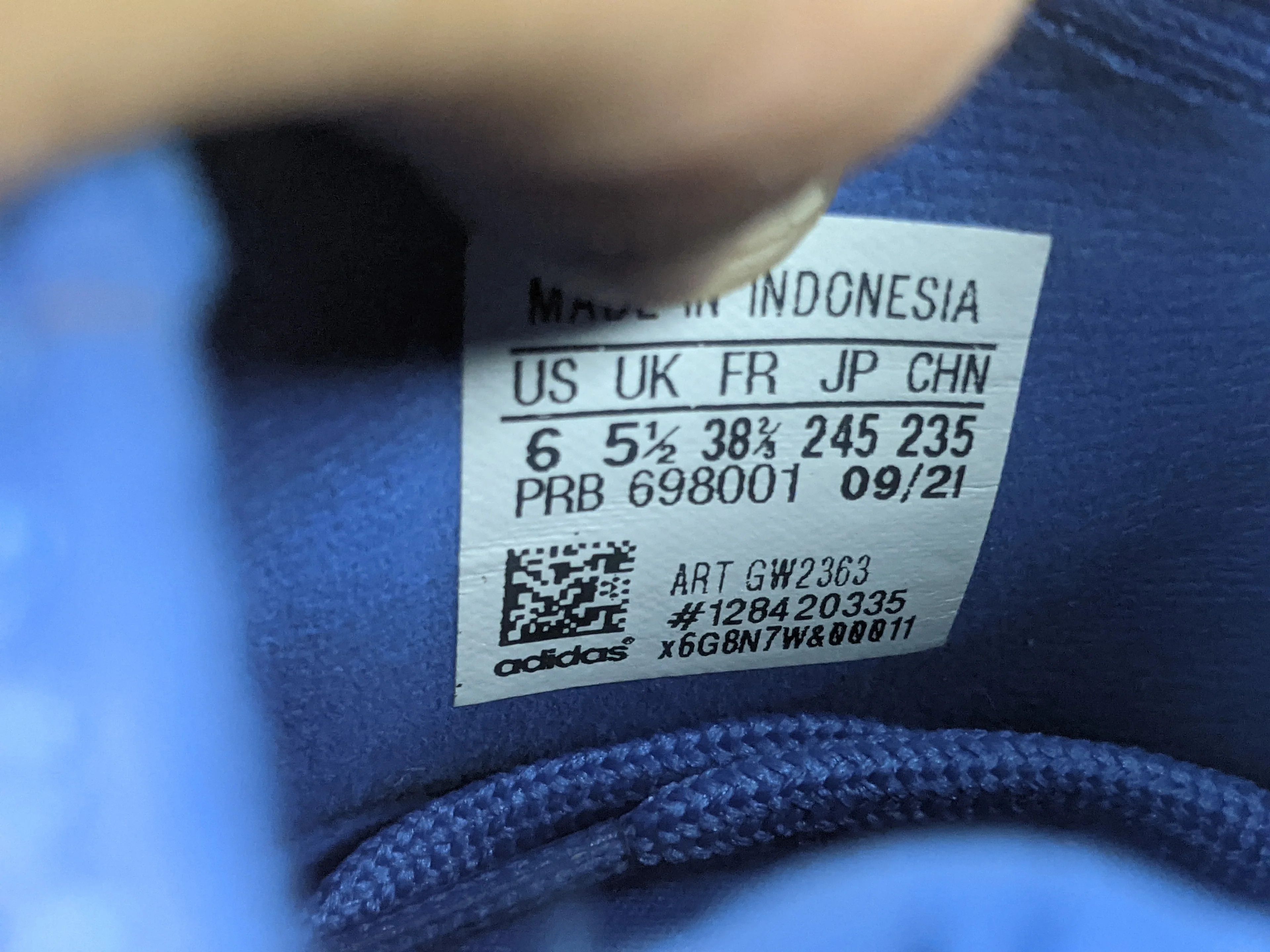 Nike adidas Predator Edge .1 FG Sapphire Edge - Blue Kid Size US 8.5 / EU 41-42 - 7 Thumbnail