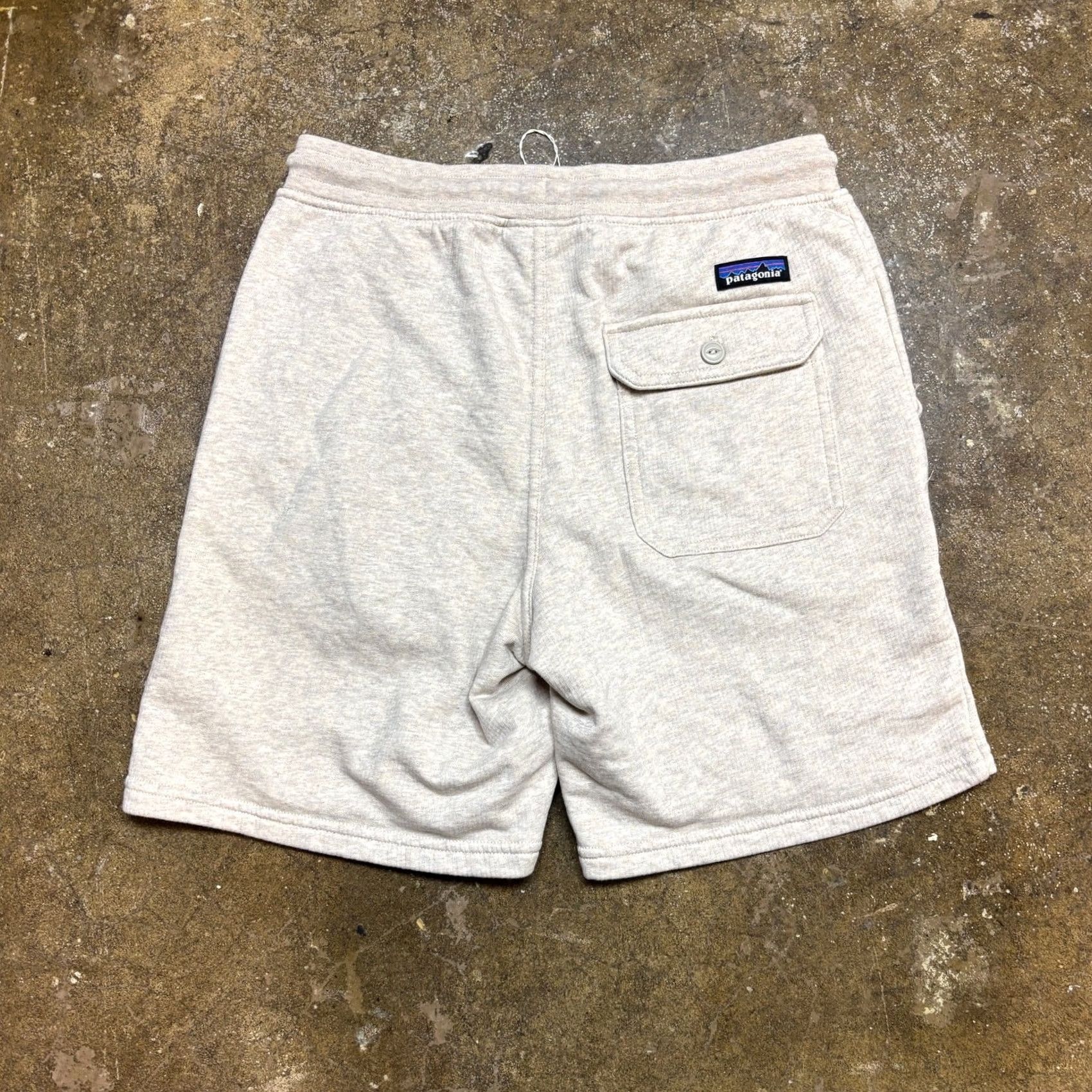 Patagonia Patagonia Men's XS Mahnya Fleece Shorts Loungewear Pumice Size US 27 - 2 Thumbnail