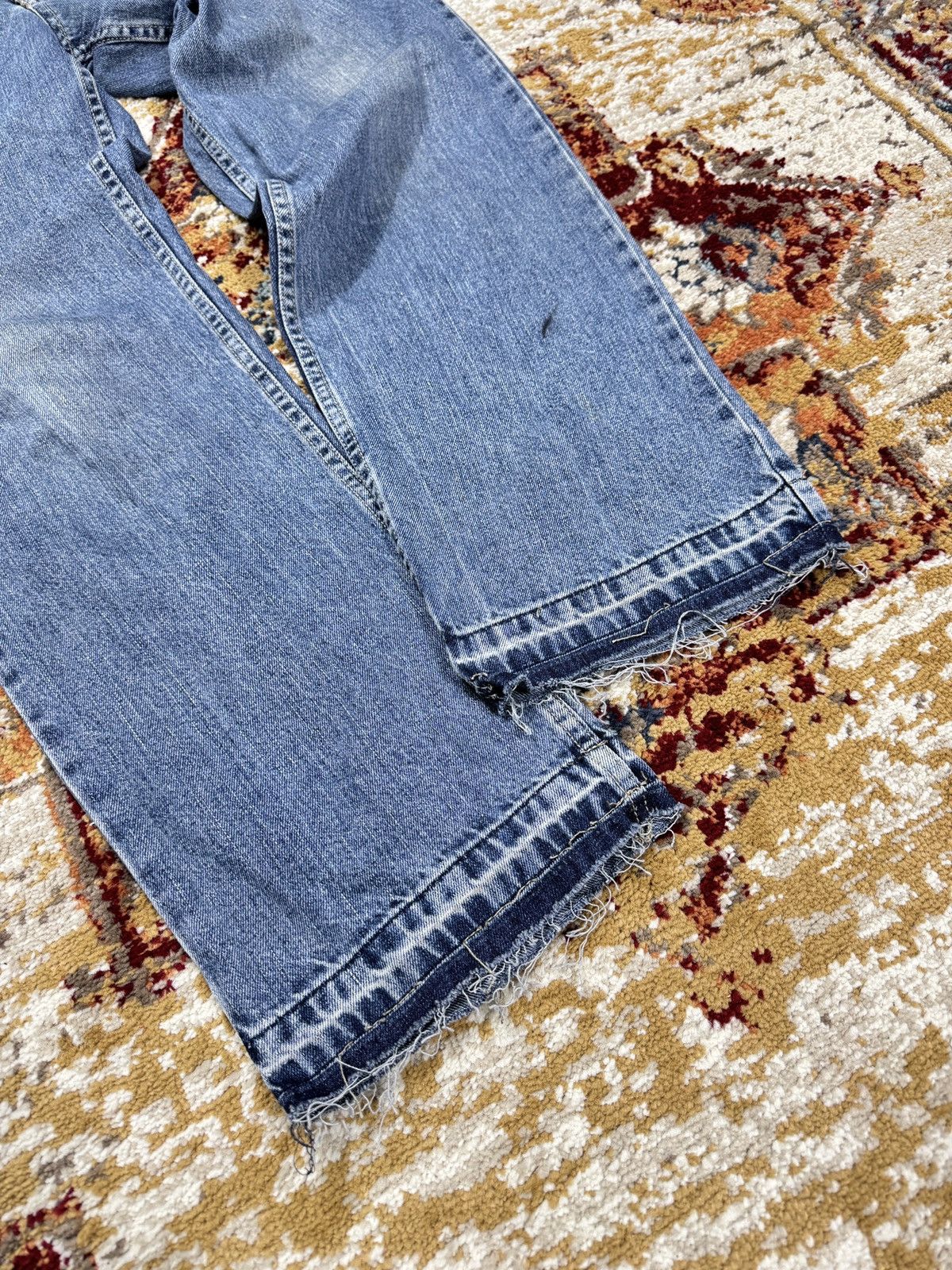 Vintage ᶠᵃⁿᶜʸᵍᵘʸ Vintage Baggy Washed Denim Jeans Wide leg Y2K Size US 33 - 2 Thumbnail
