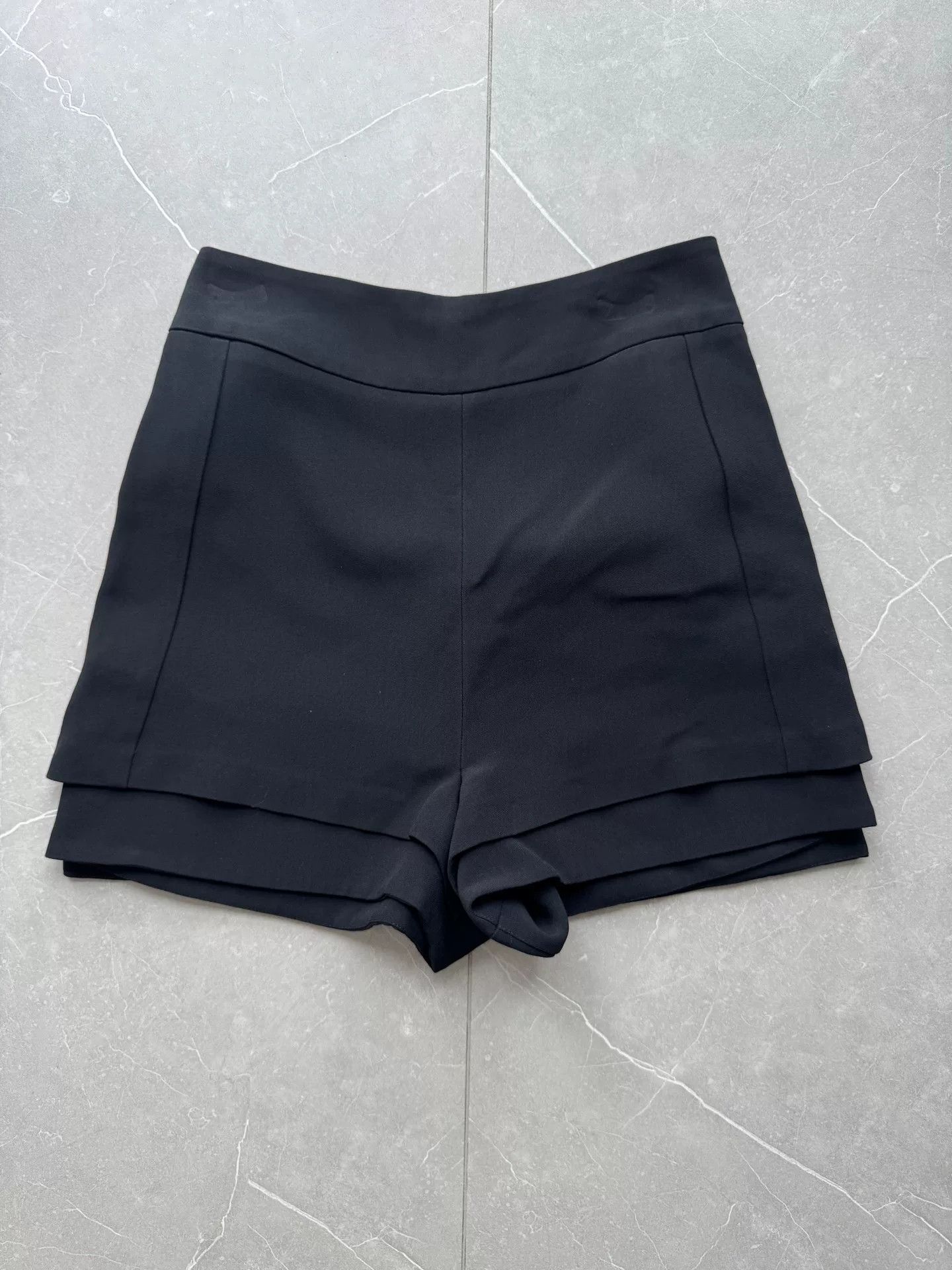 Givenchy Givenchy Black Tailored Shorts Size 34" / US 12 / IT 48 - 1 Thumbnail