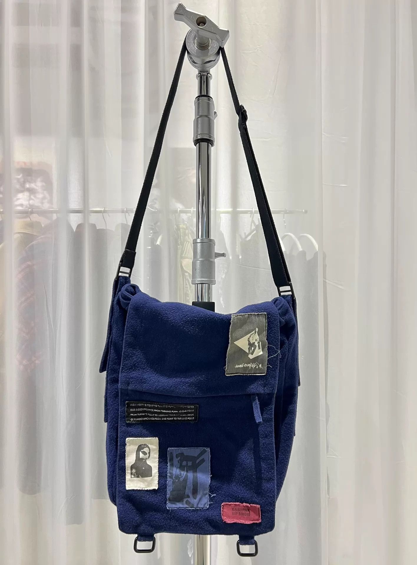 Raf Simons Raf Simons x Eastpak FW08 Wool Crossbody Bag Navy Blue Size ONE SIZE - 1 Thumbnail