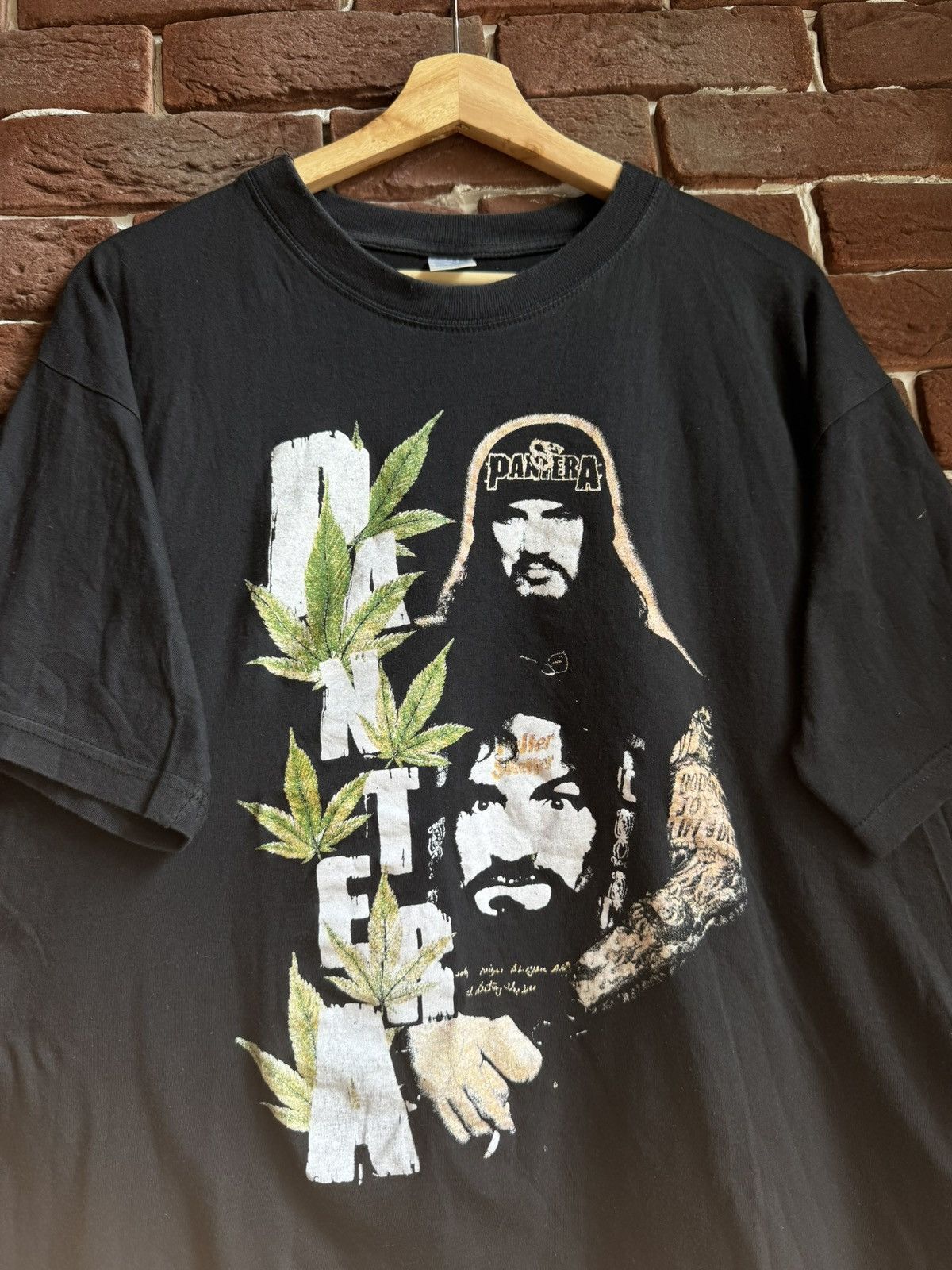 Band Tees 90s Rare Vintage Pantera Far Beyond Tee Metal Band Grail 90s Size US L / EU 52-54 / 3 - 3 Thumbnail