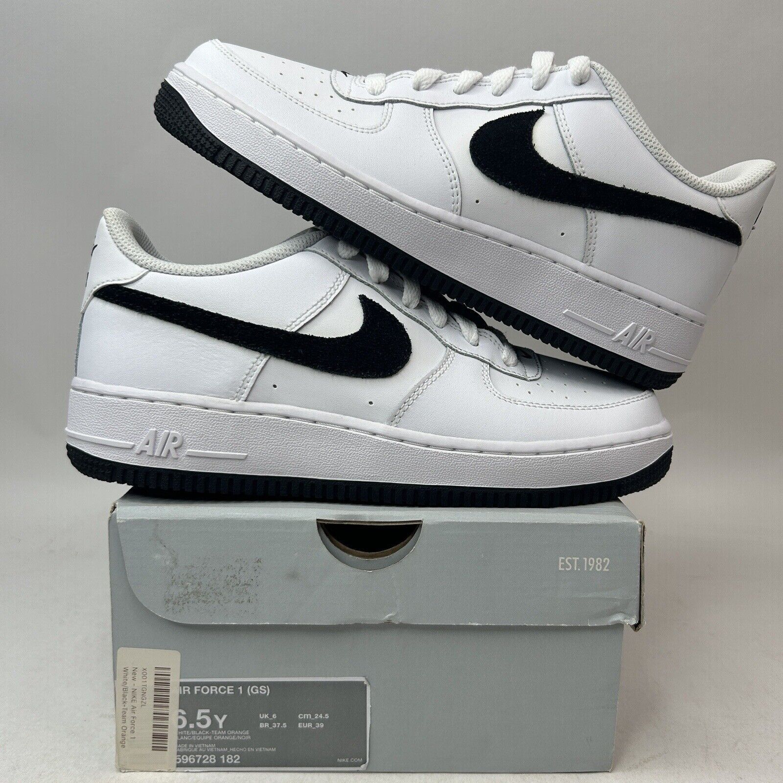 Nike Nike Air Force 1 Low 07’ GS “White Black” 2024 Size US 8 / IT 38 - 1 Thumbnail