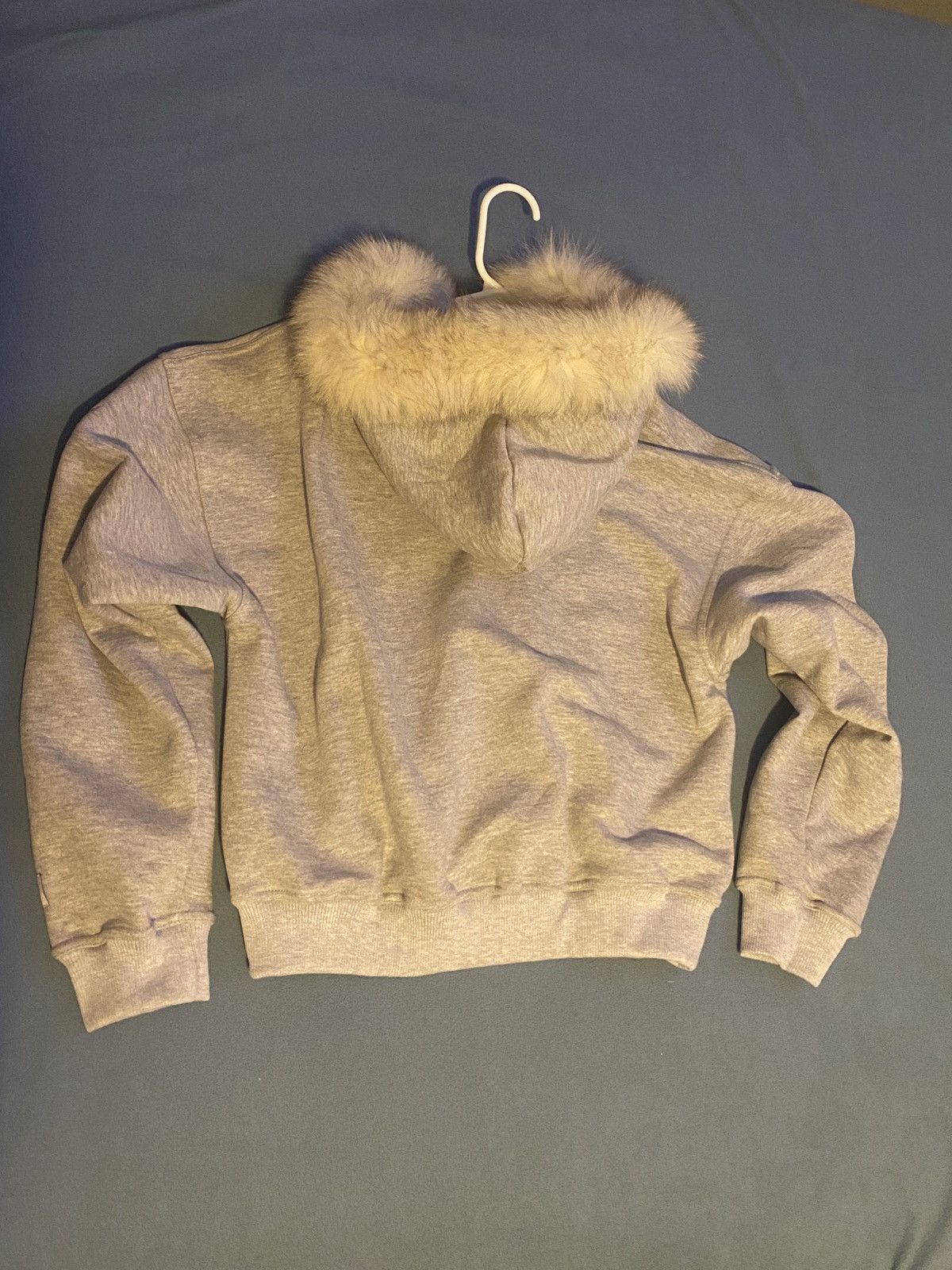 Other Grey fur hoodie Size US M / EU 48-50 / 2 - 3 Thumbnail