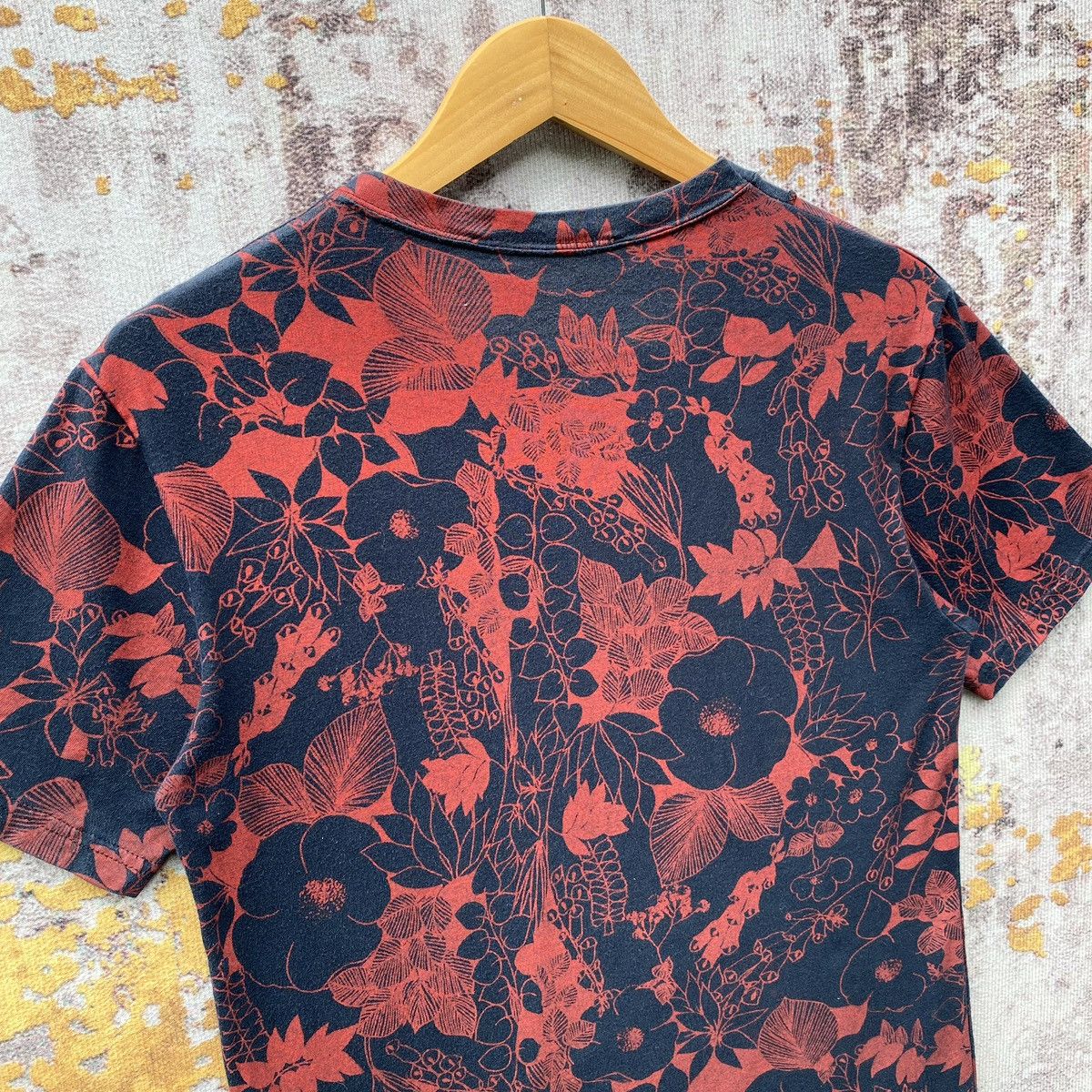 Vintage Jean Colonna Floral Graphic Sexy Girl Shirt Fashion Designer Size US S / EU 44-46 / 1 - 6 Thumbnail