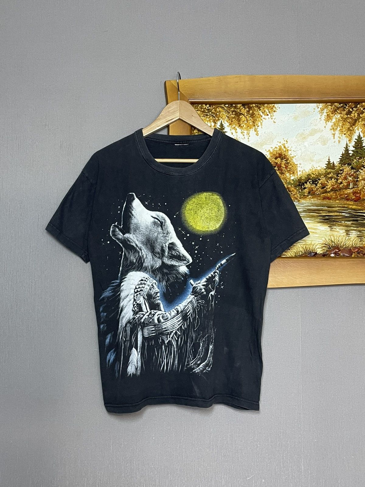 Vintage Vintage Faded Native American Wolf Hippie Rock Rare T-shirt Size US L / EU 52-54 / 3 - 1 Thumbnail