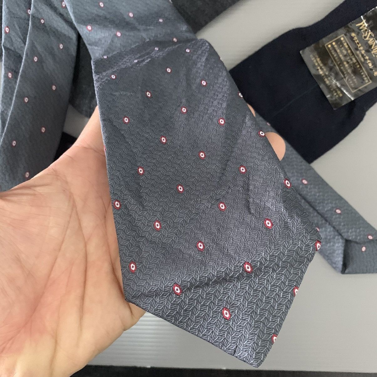 Yves Saint Laurent Yves Saint Laurent Socks and Ties Size ONE SIZE - 11 Thumbnail