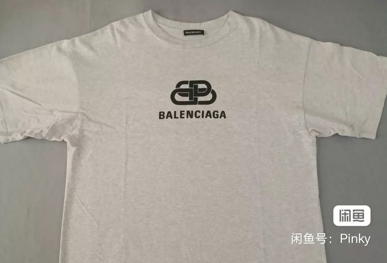 Balenciaga Balenciaga Short Sleeve T-Shirt, Almost New, Grey Lock扣 Le Size US XXS / EU 40 - 5 Thumbnail