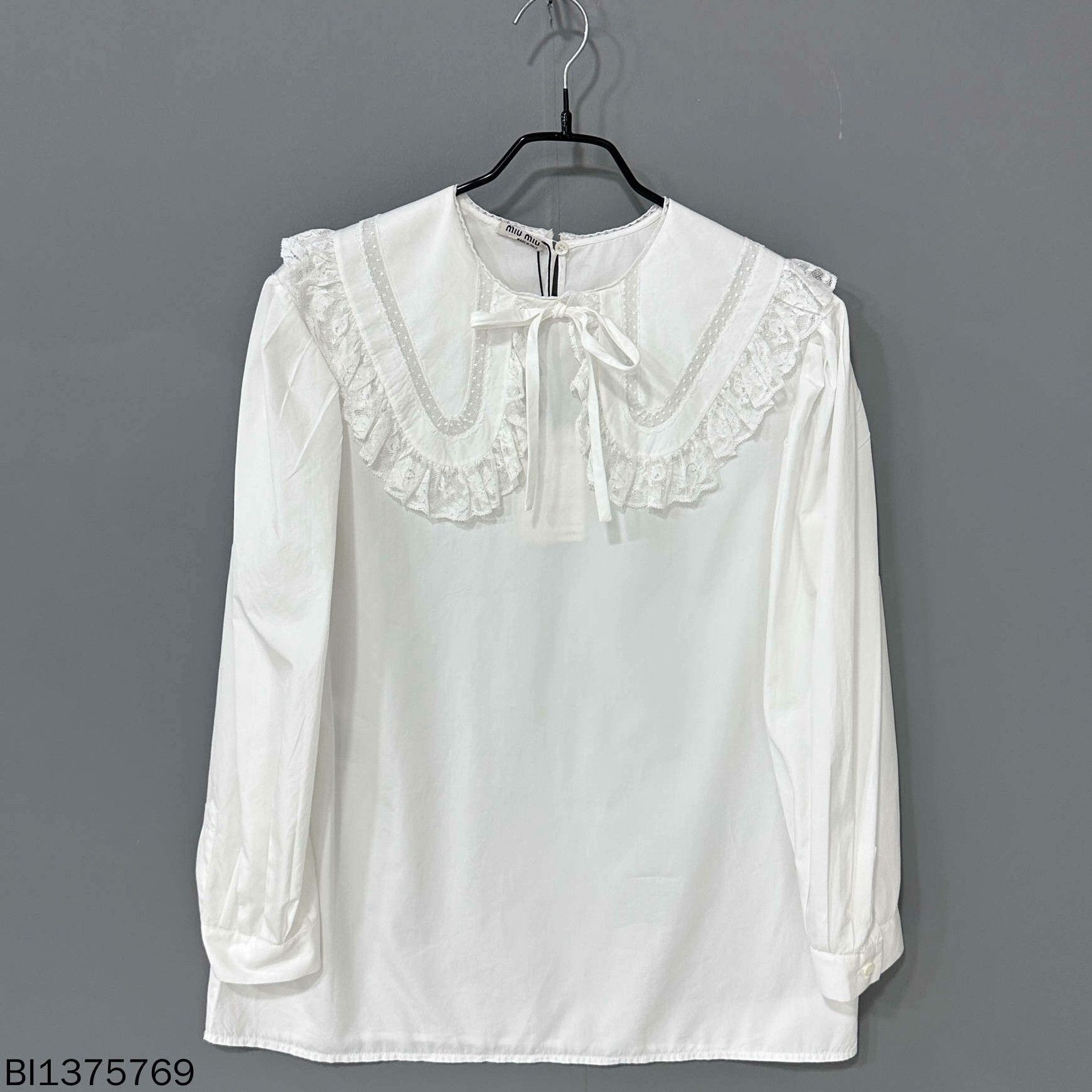 Miu Miu Miu Miu Button Up M Women Size M / US 6-8 / IT 42-44 - 1 Thumbnail