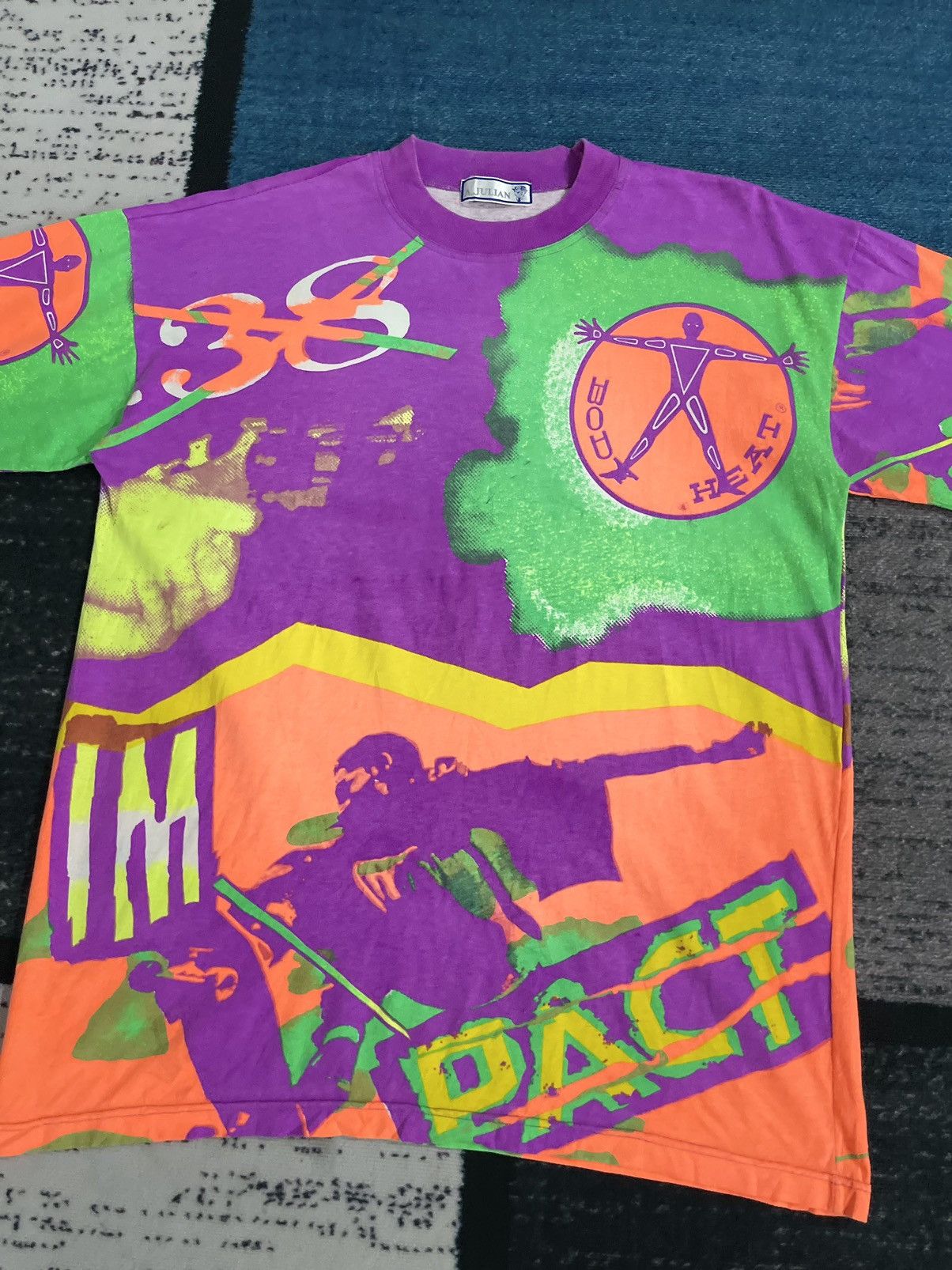 Japanese Brand × Vintage VINTAGE BODY HEAT FULLPRINT MULTICOLOUR TSHIRT Size US L / EU 52-54 / 3 - 3 Thumbnail