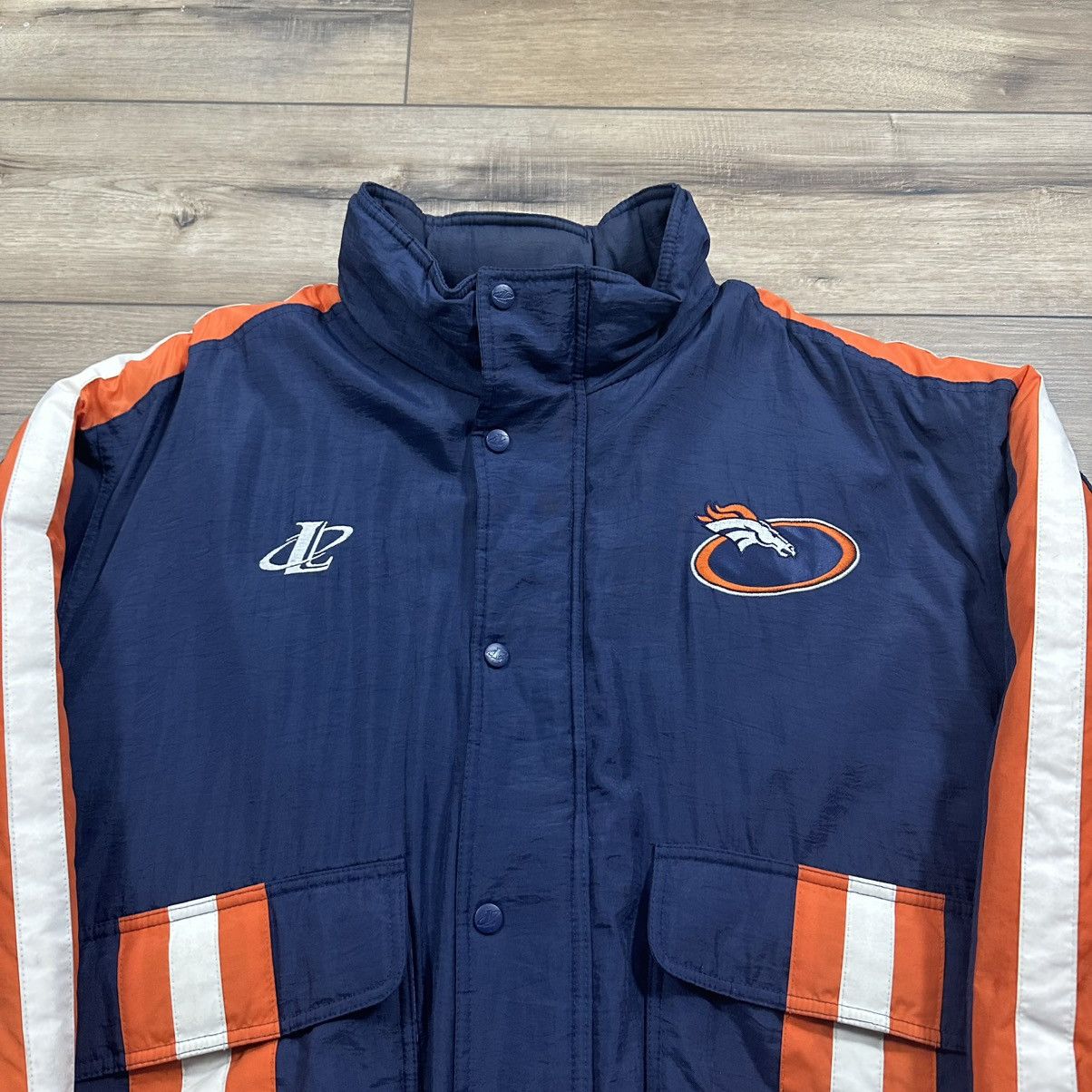 Logo Athletic Vintage 90s Logo Athletic NFL Denver Broncos Puffer Jacket Size US XL / EU 56 / 4 - 4 Thumbnail