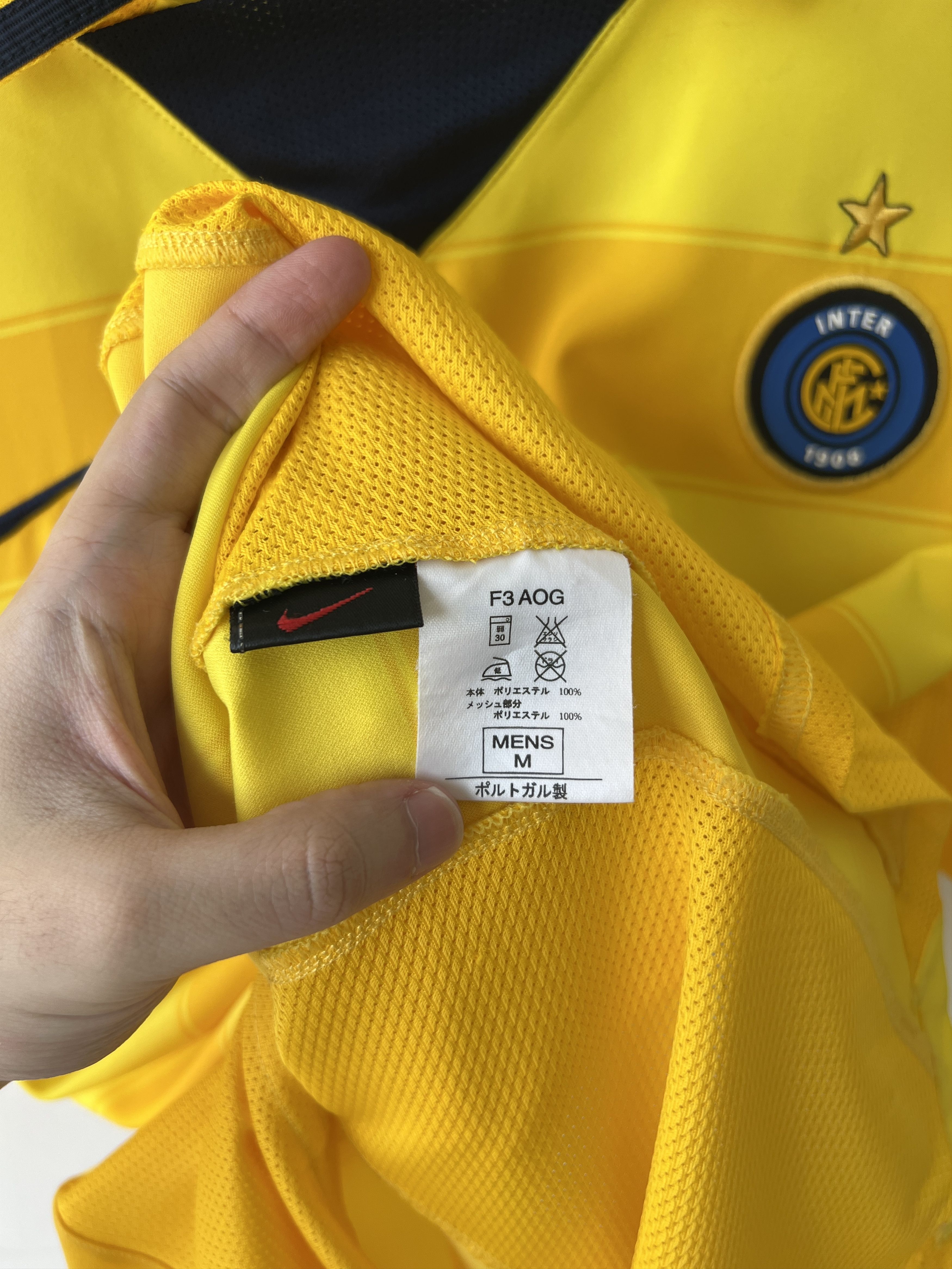 Nike (M) Inter Milan 2003-04 Away Kit Adriano #10 Size US M / EU 48-50 / 2 - 4 Thumbnail