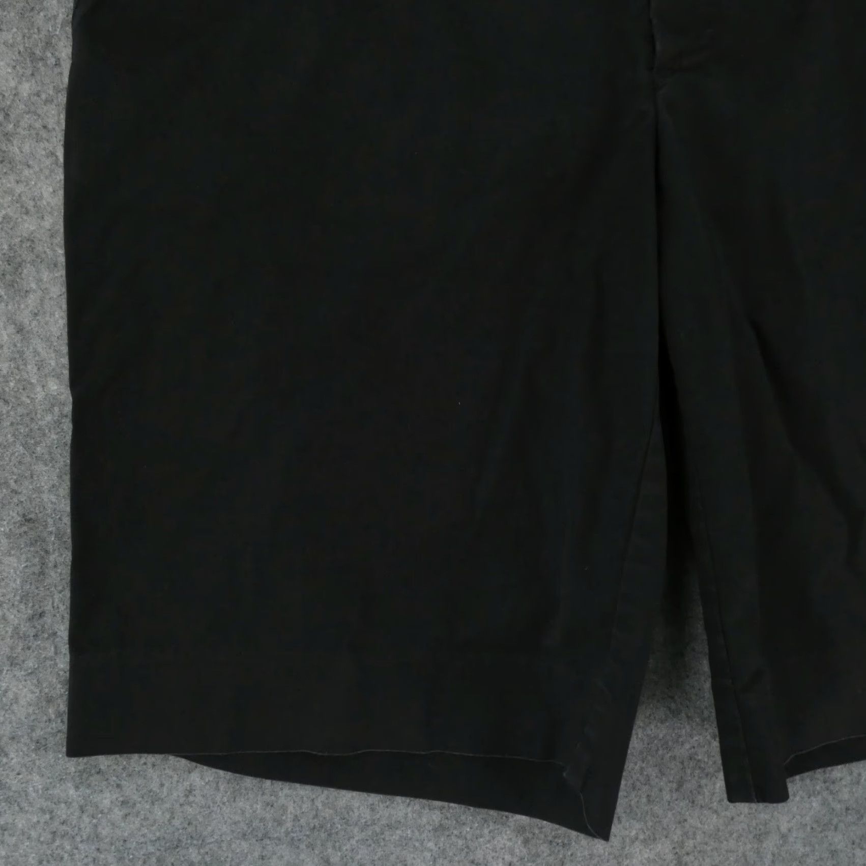 Gap Gap Shorts Womens 10 Stretch Chino Flat Front Black Mid Rise Casual Size 24" / US 00 / IT 34 - 3 Thumbnail