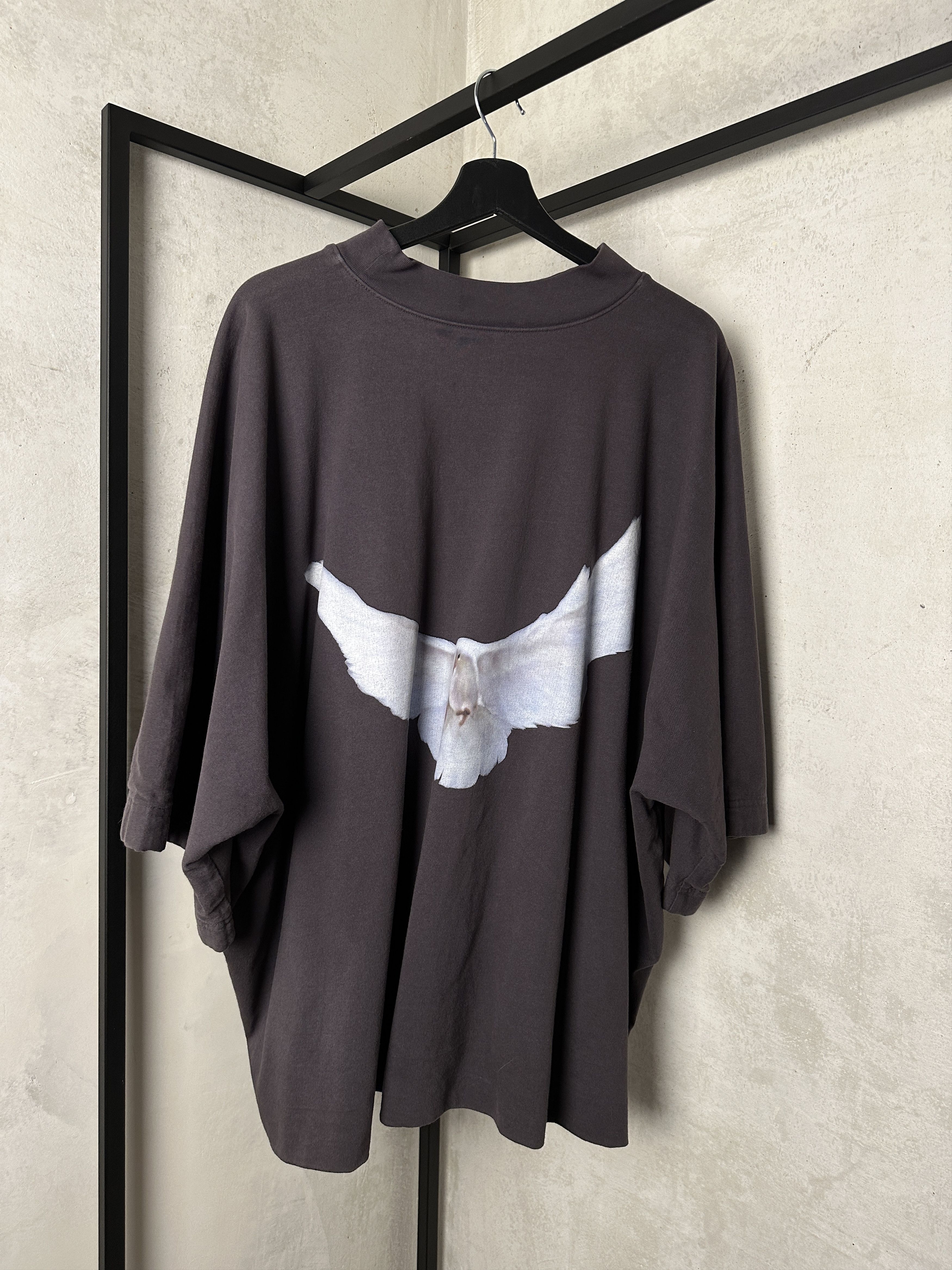 Gap Yeezy Gap Dove Brown T Shirt Size US XL / EU 56 / 4 - 1 Thumbnail