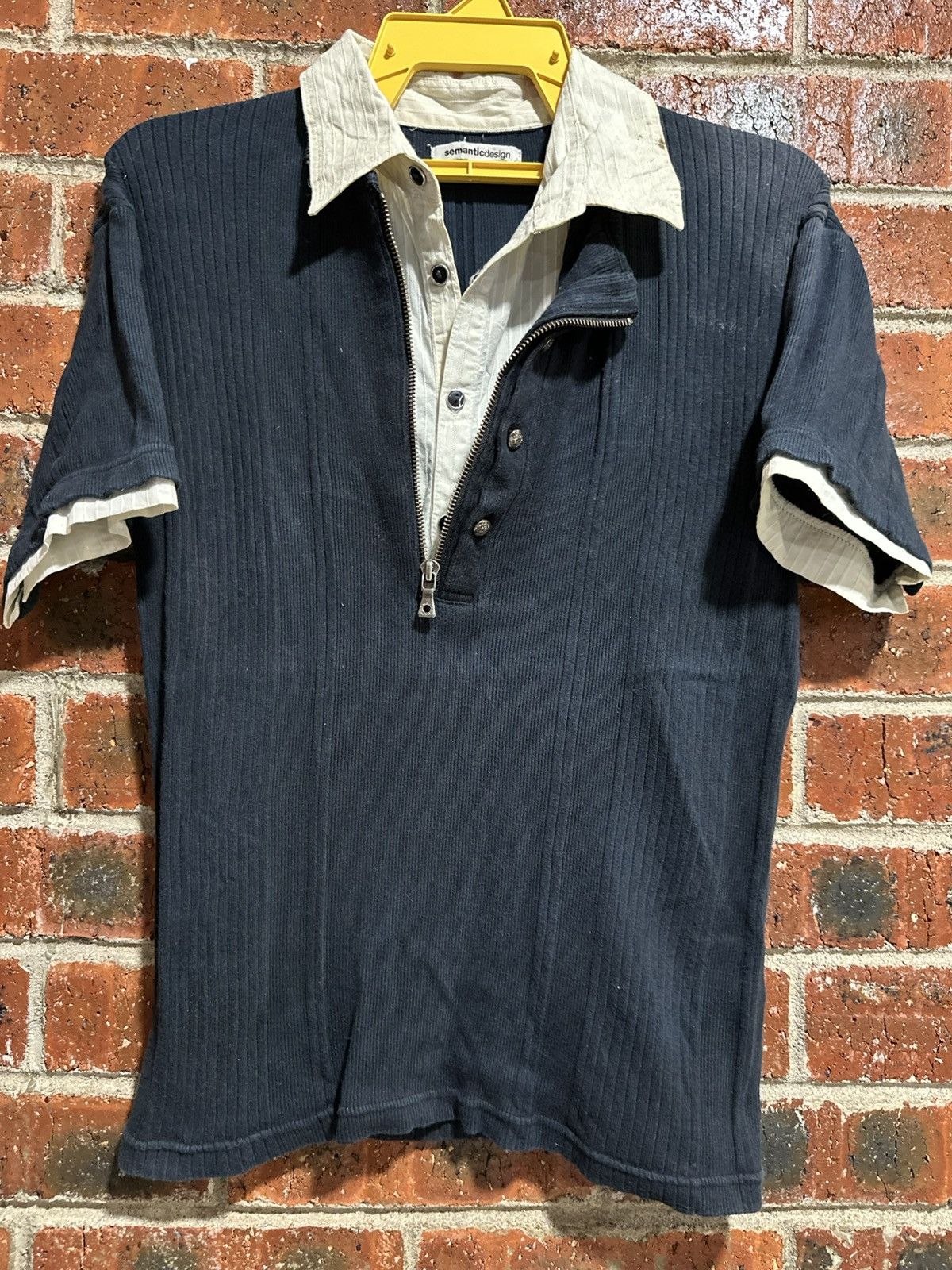 semanticdesign Vintage SemanticDesign Polo Zipper Faded Tee Size M / US 6-8 / IT 42-44 - 1 Thumbnail