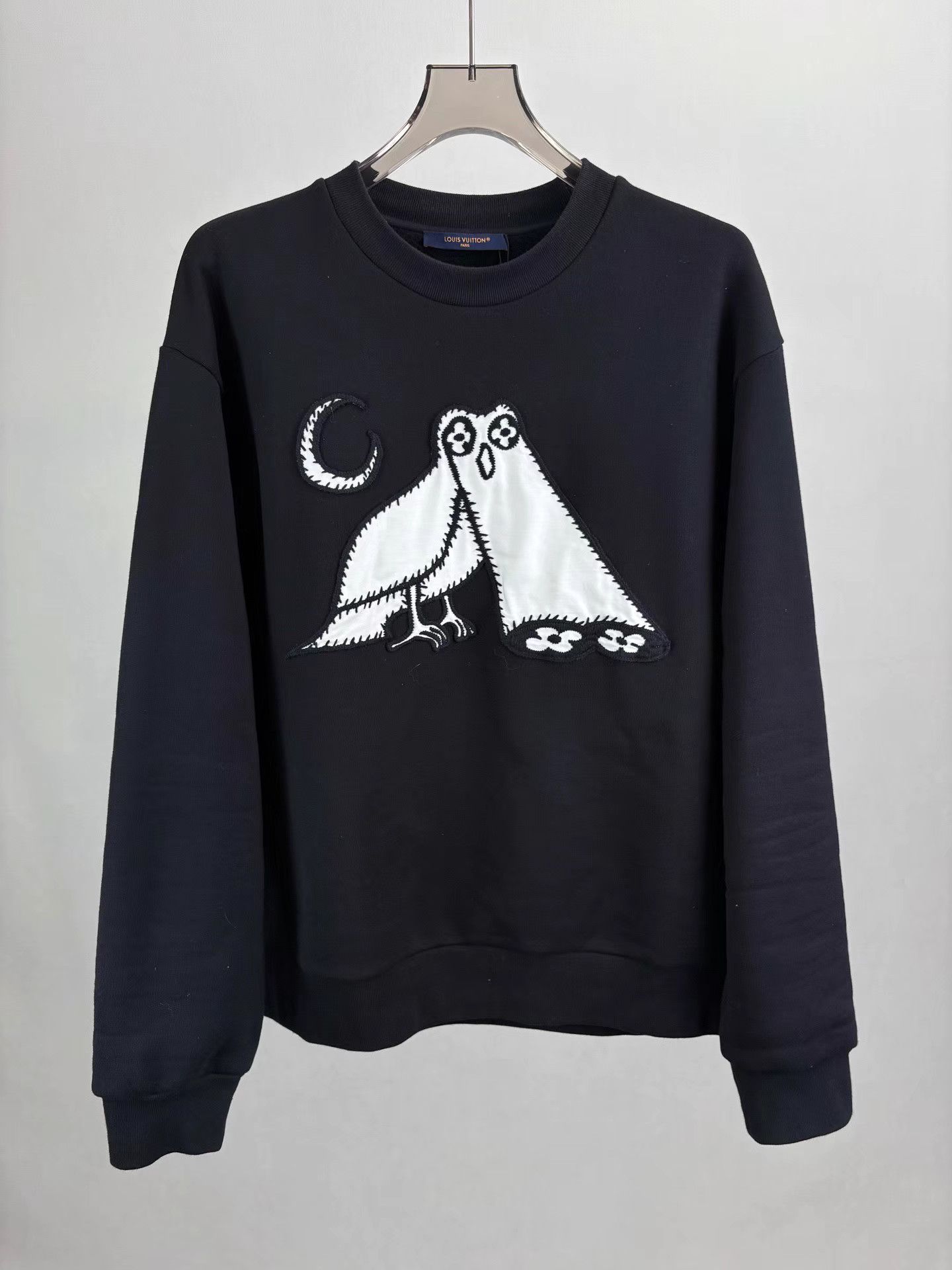 Louis Vuitton LV Owl Embroidered Long Sleeve Sweatshirt K1 Size US XL / EU 56 / 4 - 1 Thumbnail
