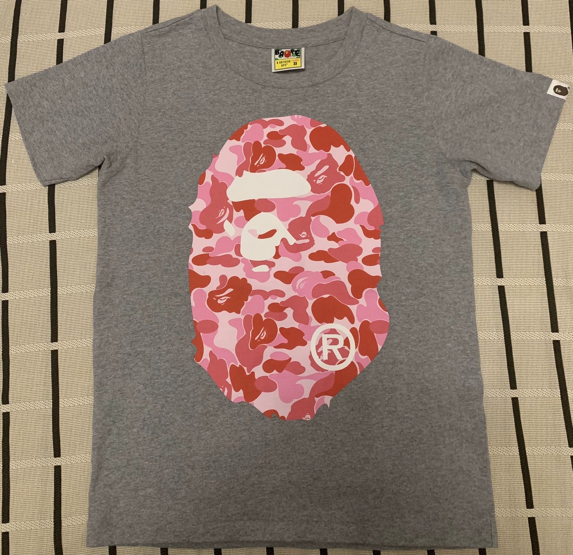 Bape Bape Camo Pink T-Shirt XS Women Size XS / US 0-2 / IT 36-38 - 1 Thumbnail