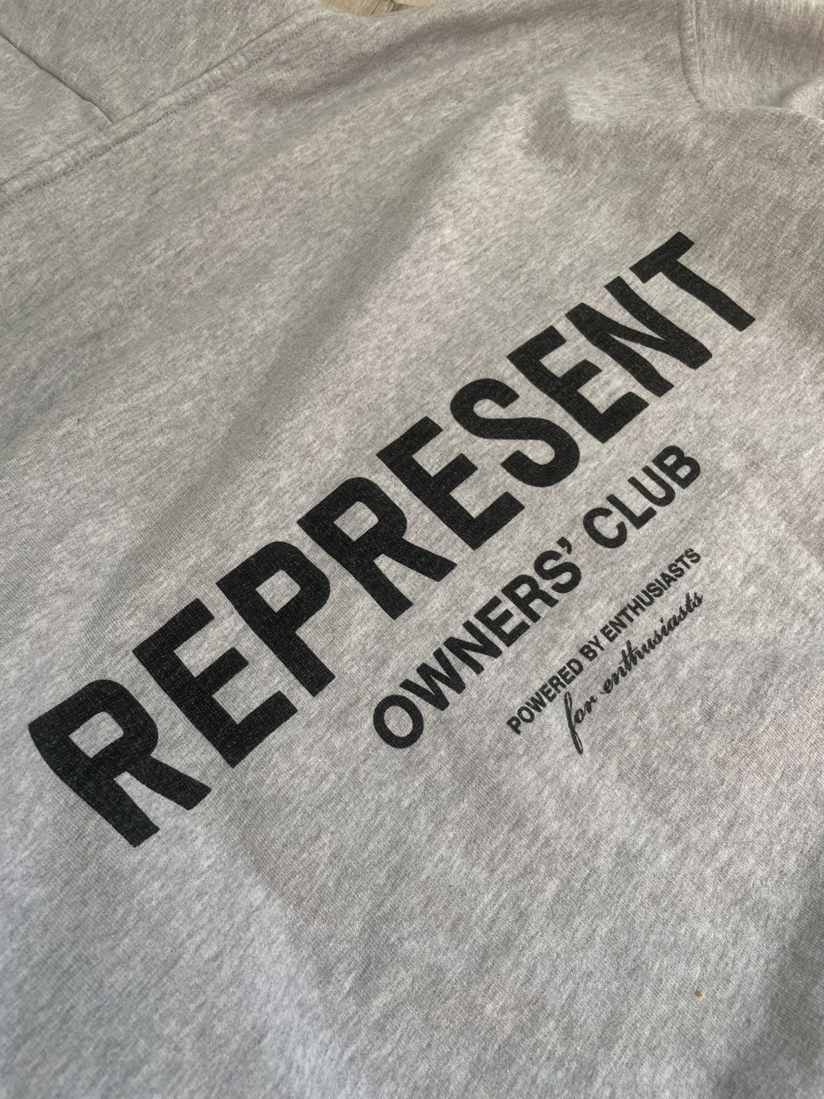 Designer × Represent Clo. Represent Clo Big Logo Hoodie Owners Club Hypebeast Minimal Size US S / EU 44-46 / 1 - 5 Thumbnail