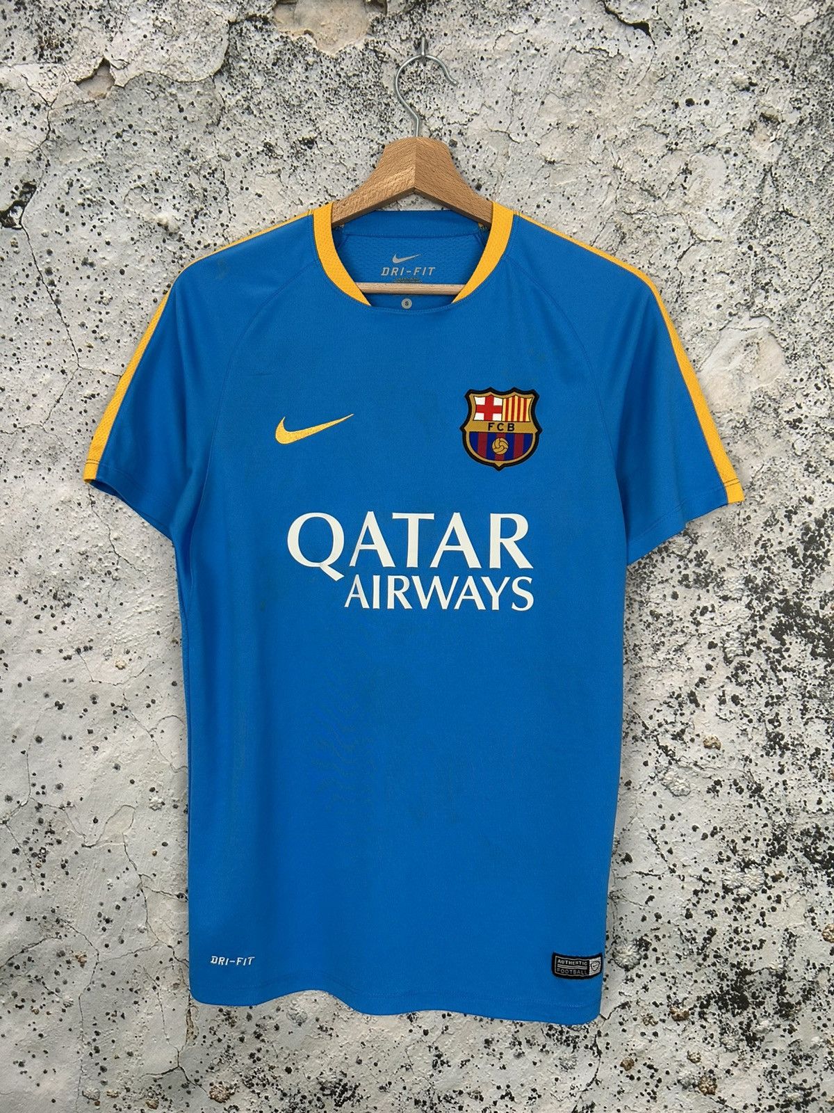 Nike Nike FC Barcelona Soccer Jersey Football Vintage Sport Rare Size US S / EU 44-46 / 1 - 1 Thumbnail