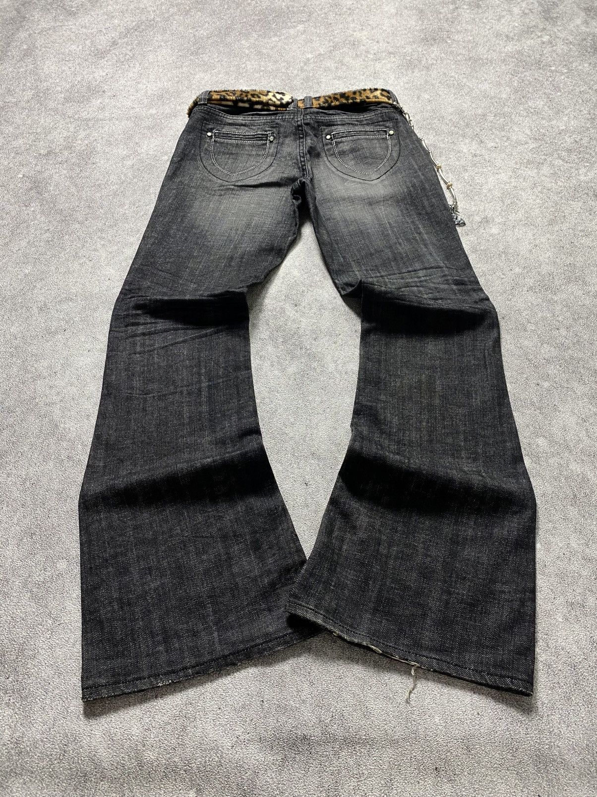 If Six Was Nine × Japanese Brand × Tornado Mart 2000s Taewon Dark Style Flare Jean Size US 30 / EU 46 - 2 Thumbnail
