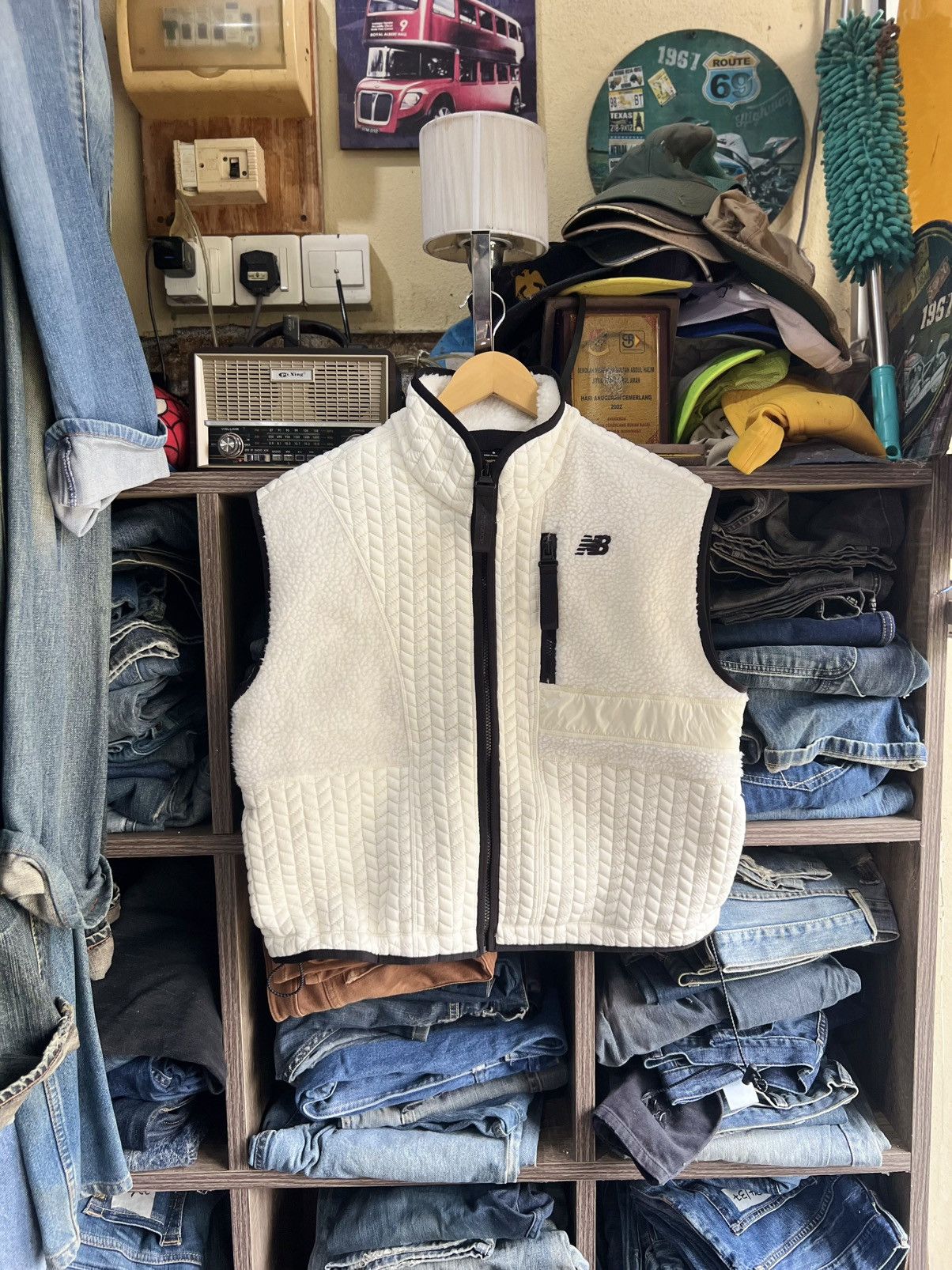 New Balance 🔥New Balance Quilted Vest Size US S / EU 44-46 / 1 - 1 Thumbnail