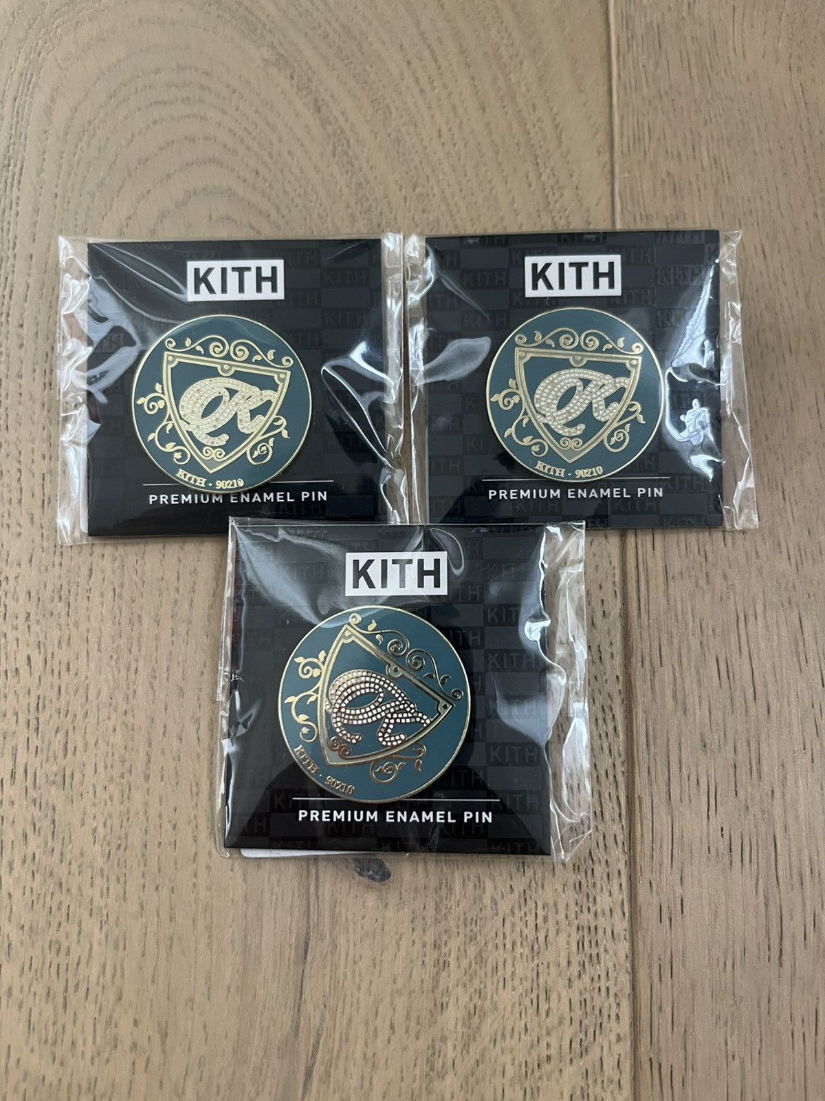 Kith Kith Beverly Hills Pin Bundle Size ONE SIZE - 1 Preview