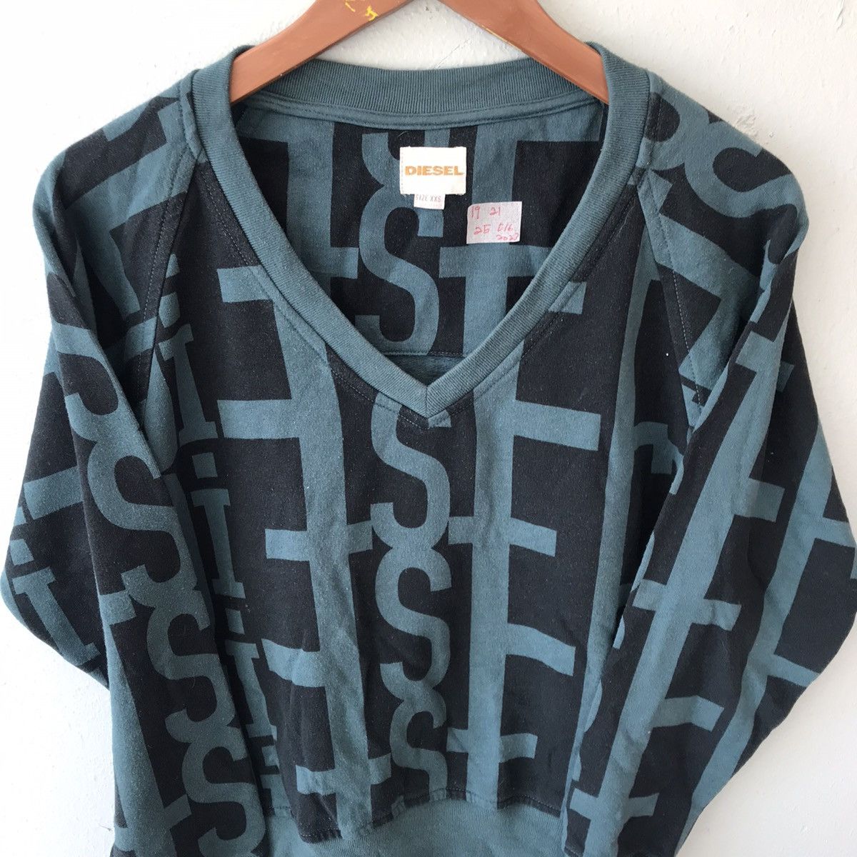 Diesel Diesel crop top sweater pullover vneck Size XS / US 0-2 / IT 36-38 - 5 Thumbnail