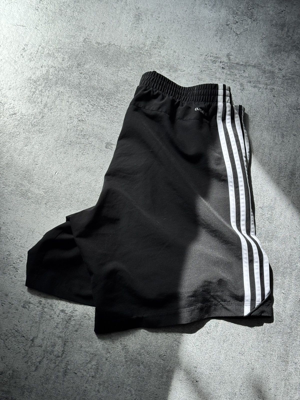 Adidas × Vintage Vintage Y2K Adidas Pinterest Shorts Streetwear 90s Size US 32 / EU 48 - 11 Thumbnail