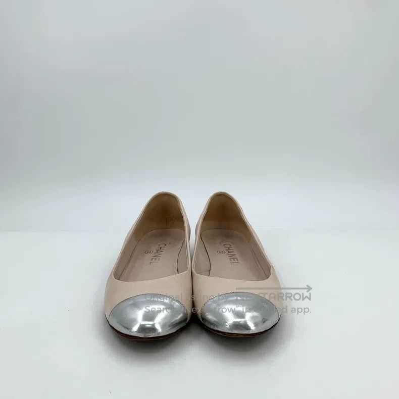Chanel Chanel Colour block logo round toe casual flat sole shoes Size US 8.5 / IT 38.5 - 3 Thumbnail