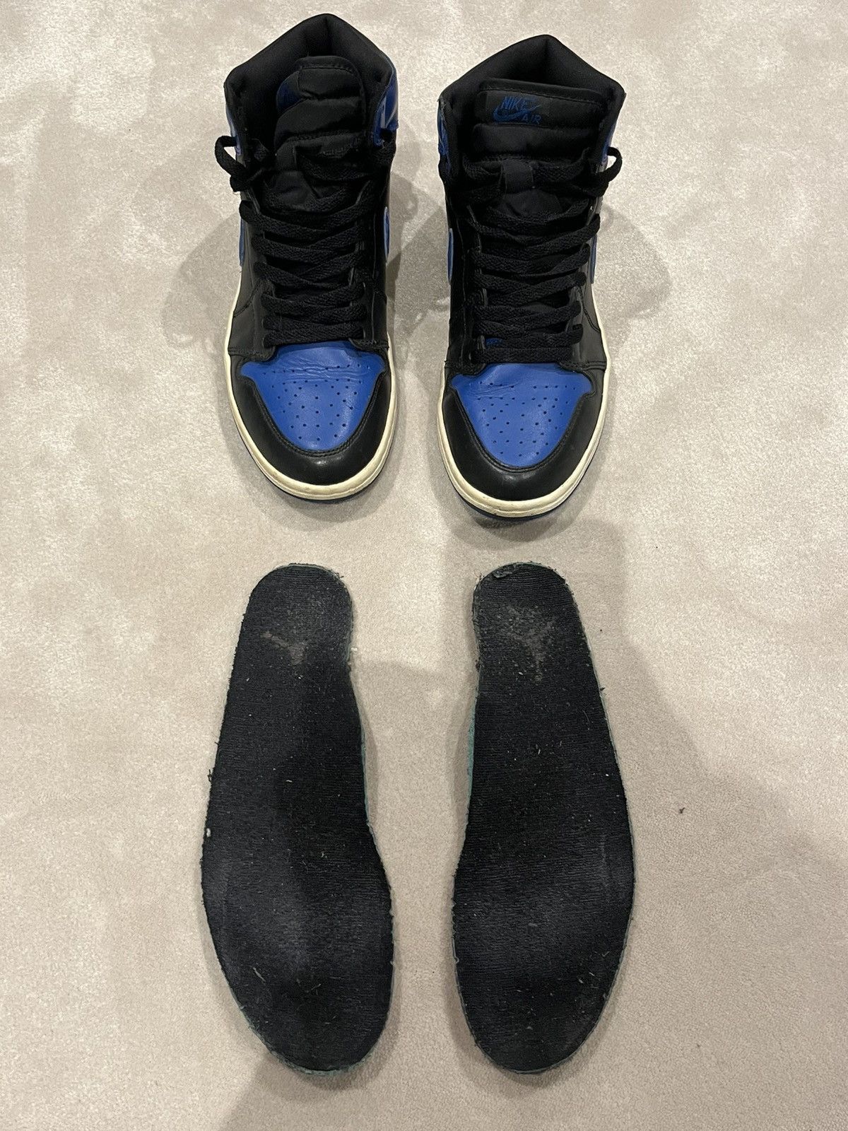 Nike RARE Jordan 1 “royal blue” 1/27000 release 2001 Size US 8.5 / EU 41-42 - 2 Thumbnail